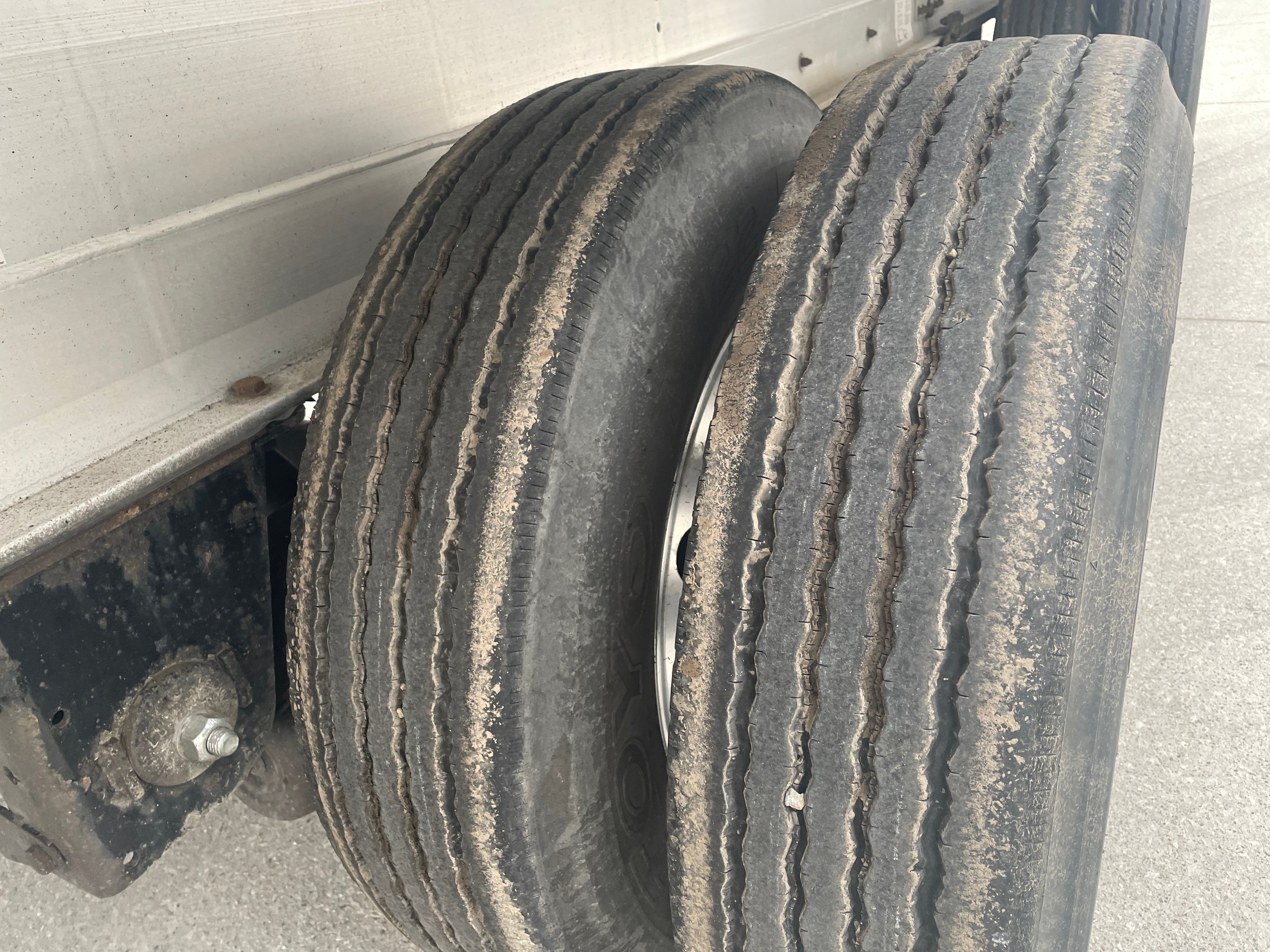 2016 Fontaine Revolution Flatbed