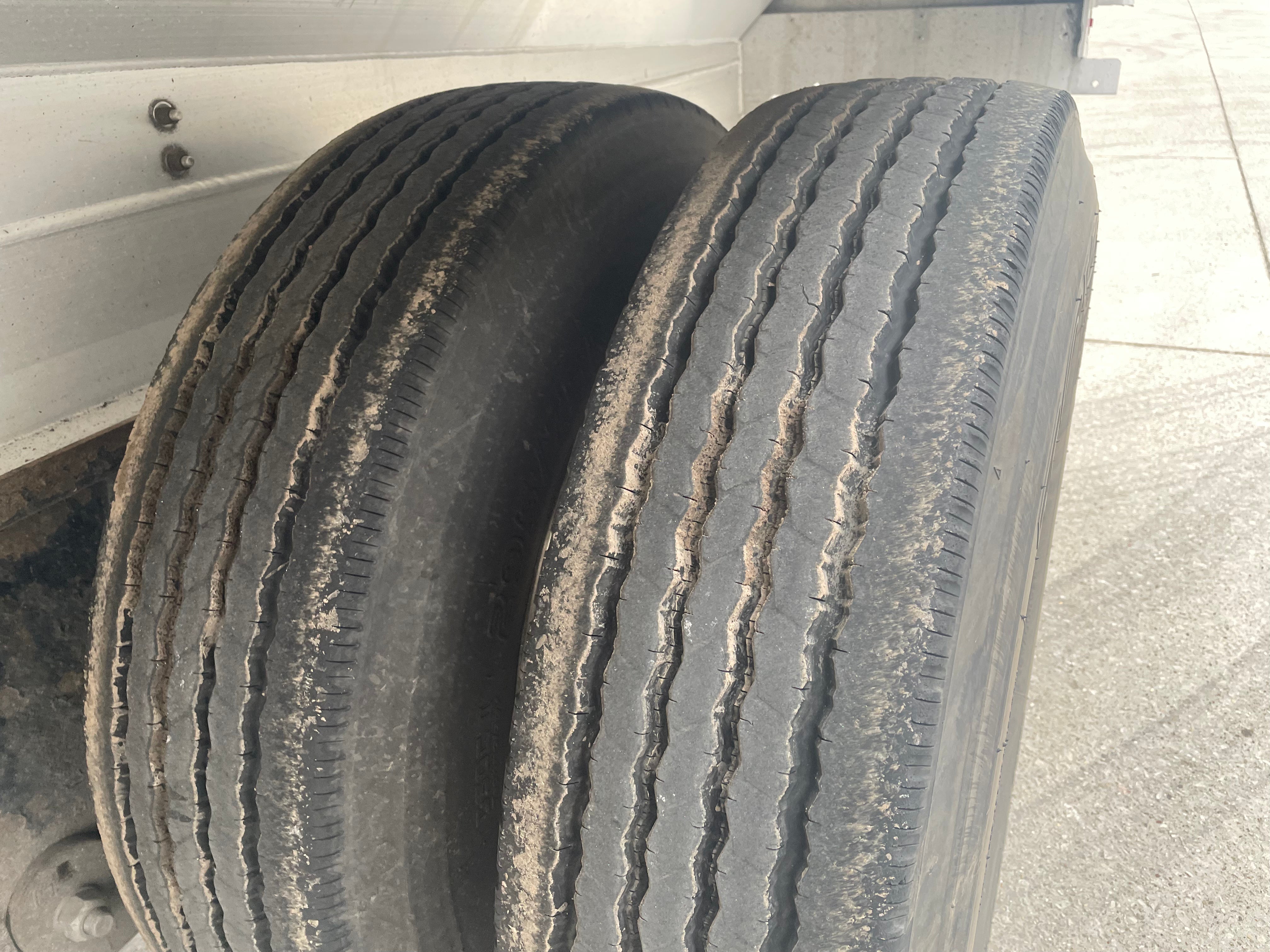 2016 Fontaine Revolution Flatbed