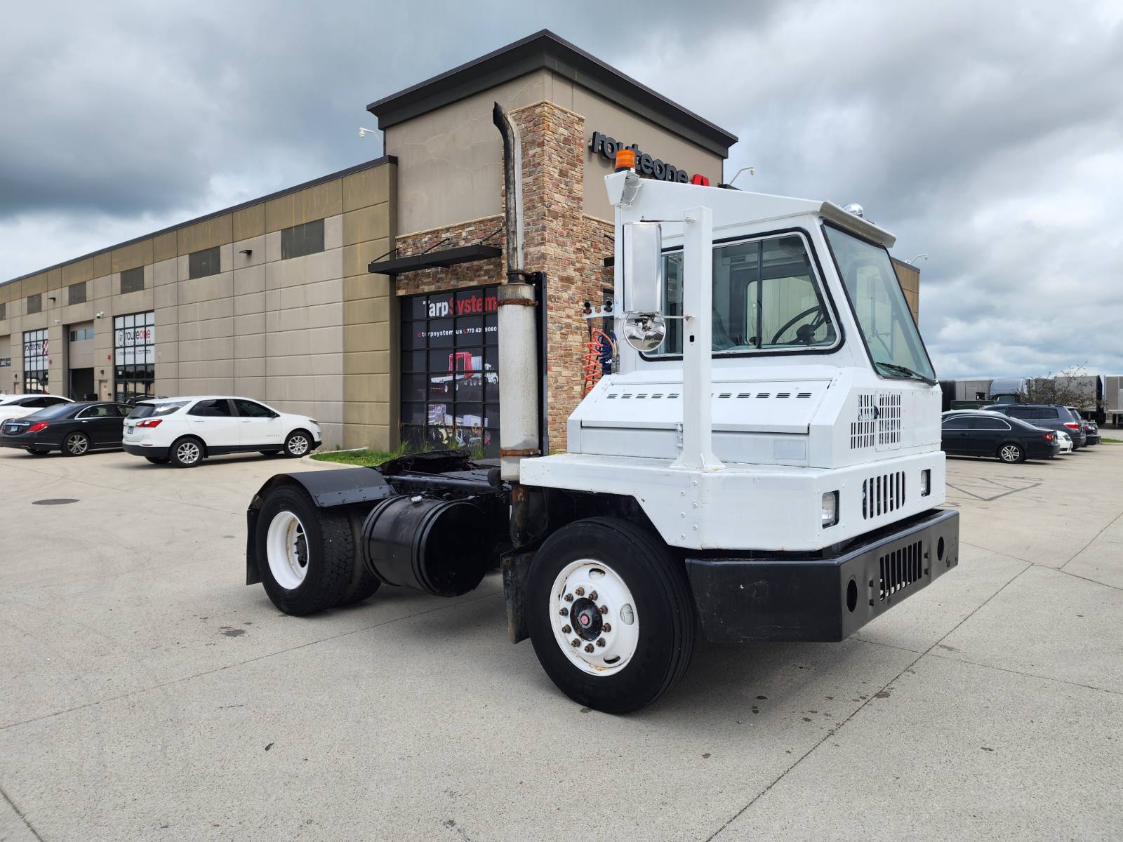 2010 KALMAR OTTAWA 4X2 YARD SPOTTER TRUCK