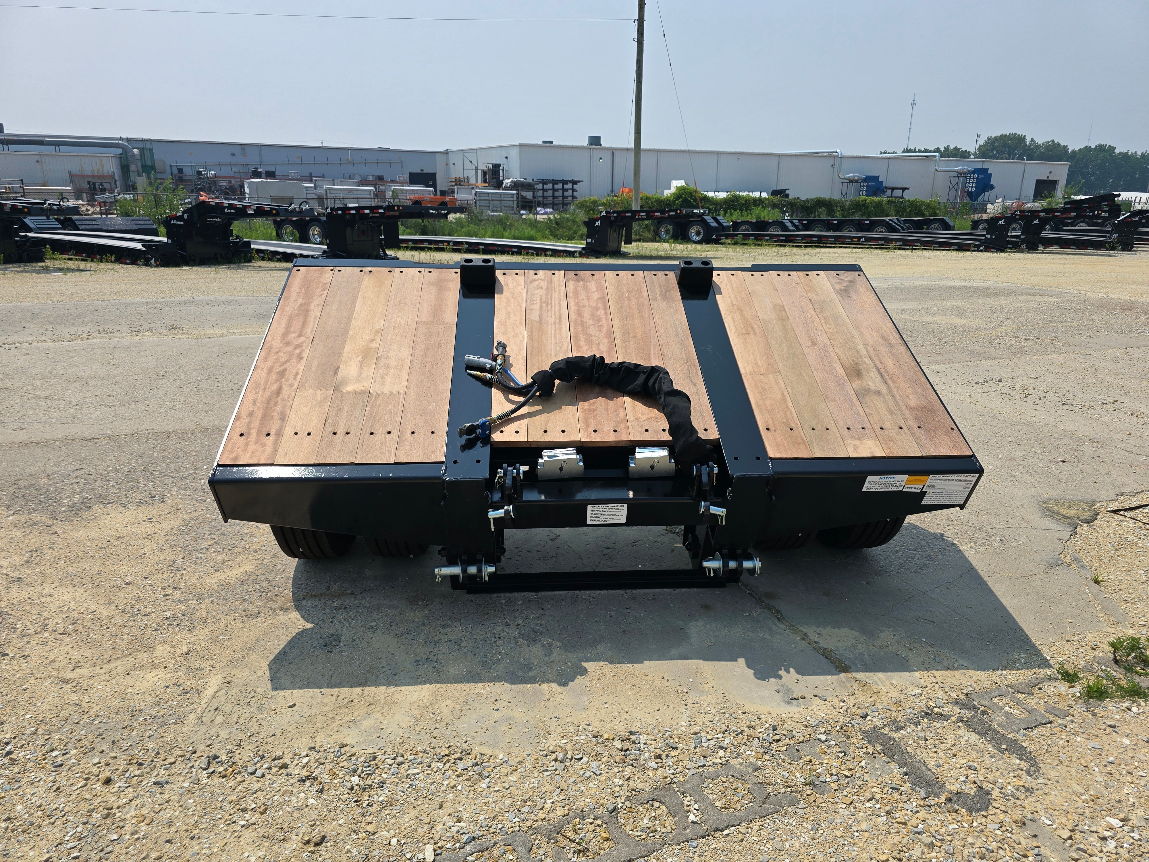 2026 XL 22 FA (Flip Axle)