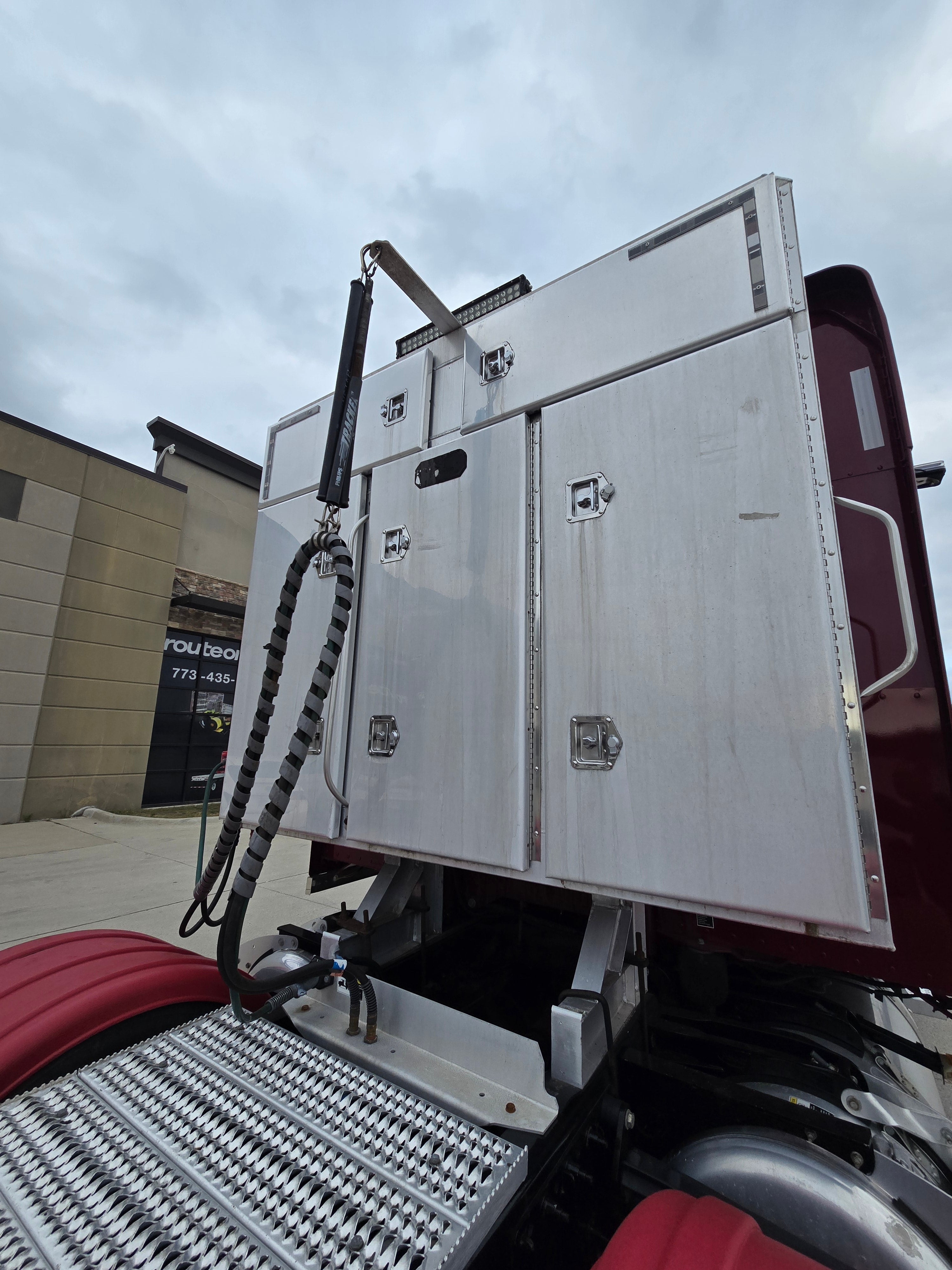 2022 Peterbilt 389