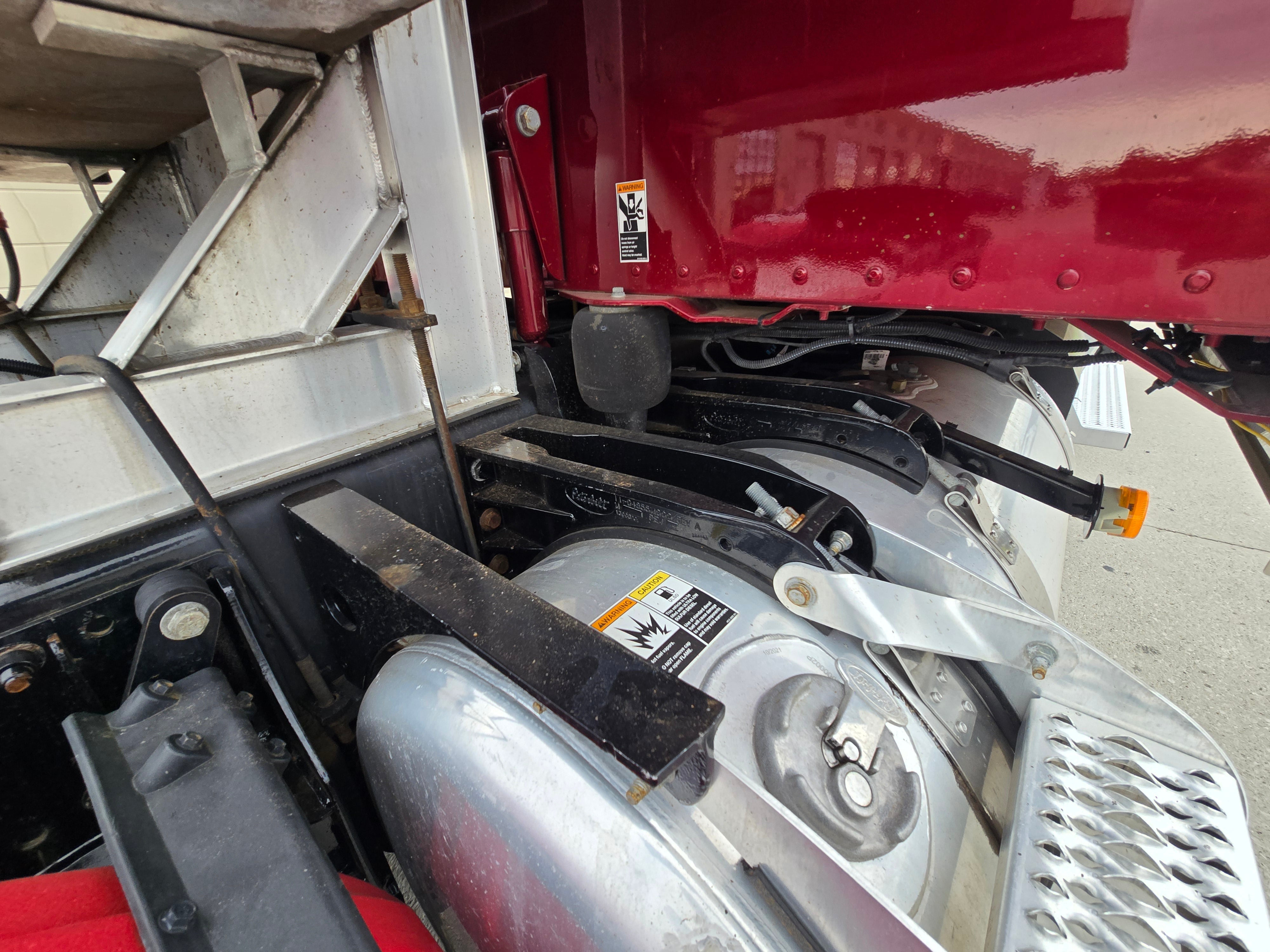 2022 Peterbilt 389