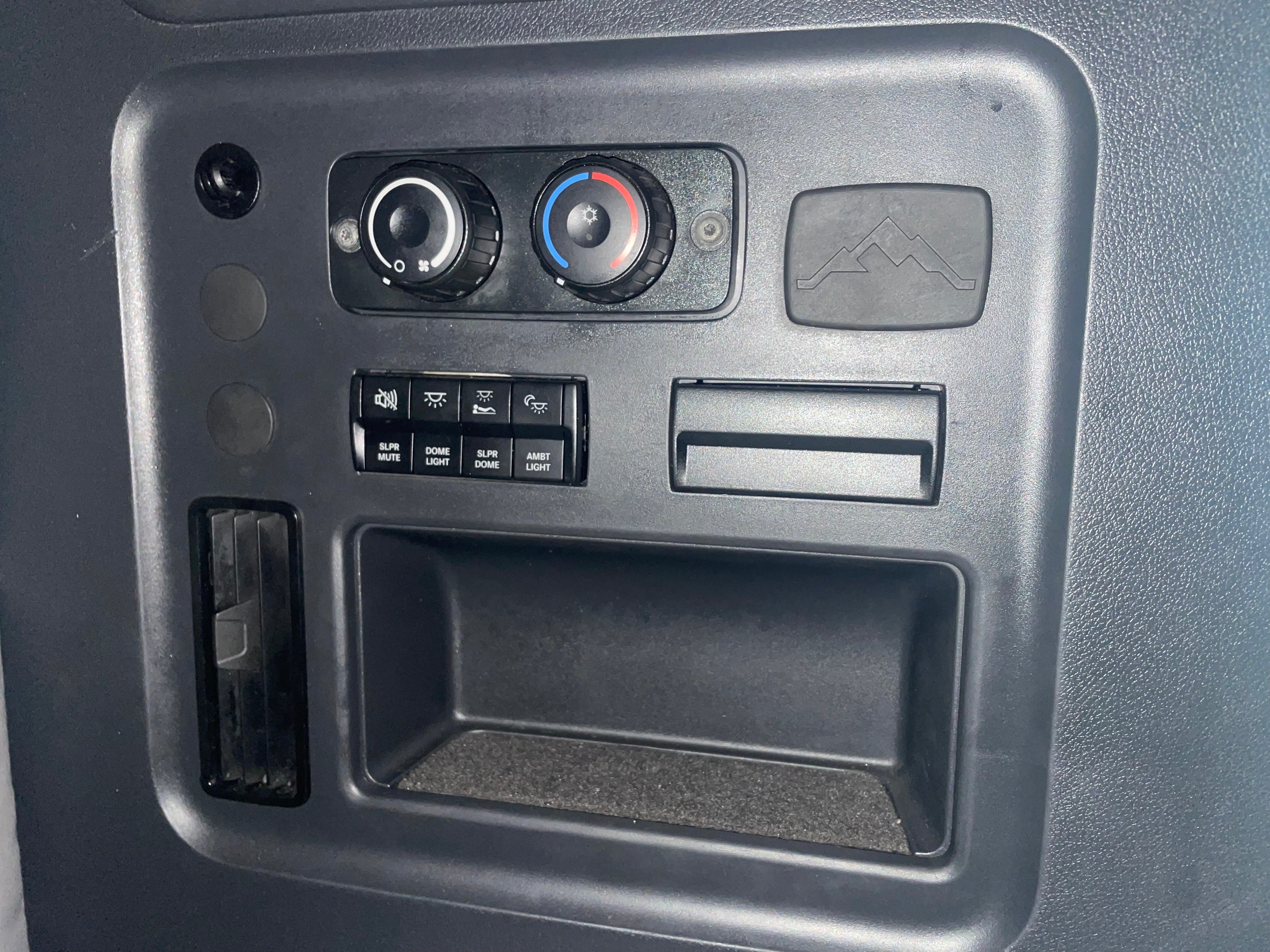 2020 Freightliner Cascadia