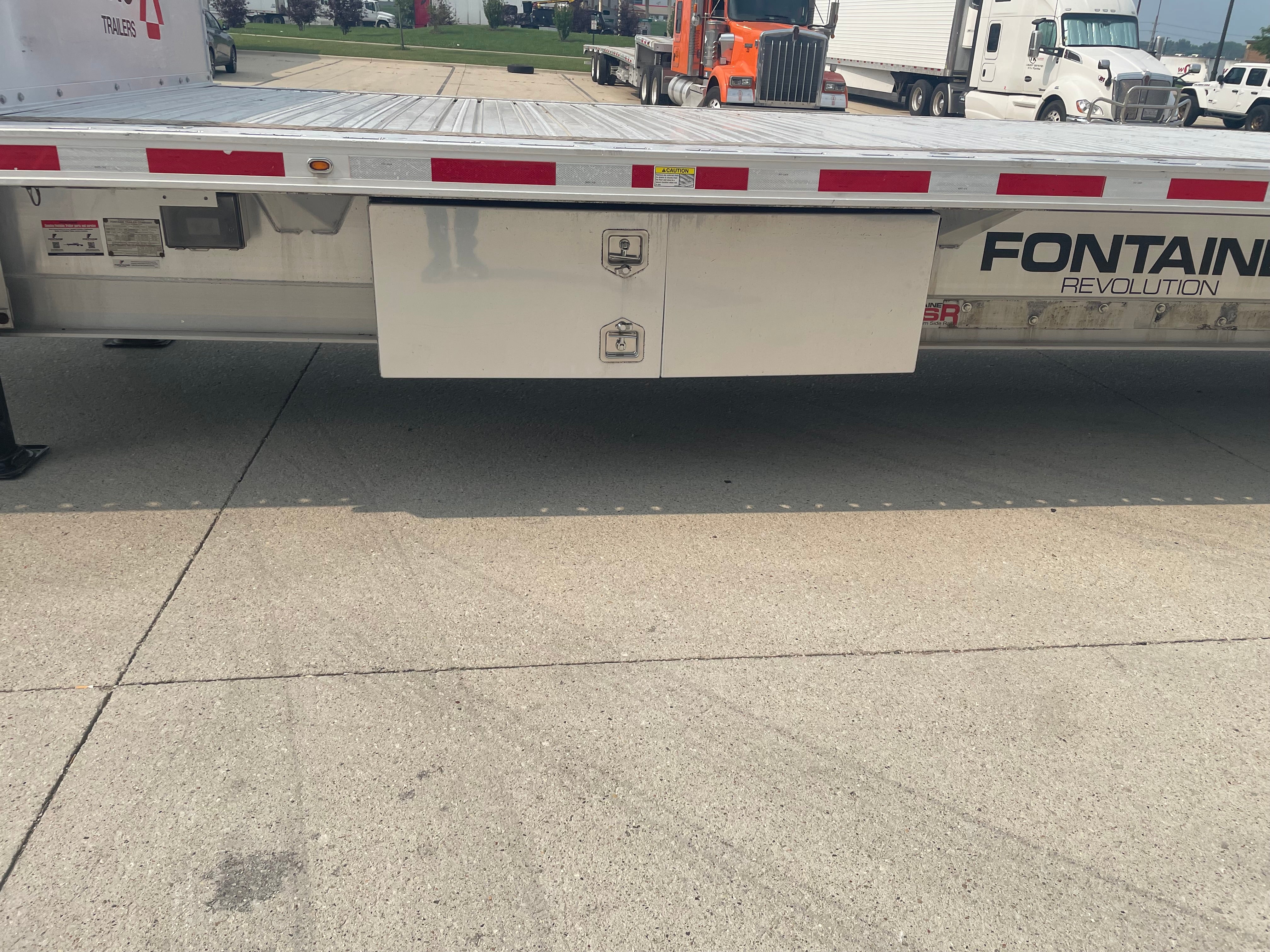 2021 Fontaine Revolution Step Deck Aluminum 53’