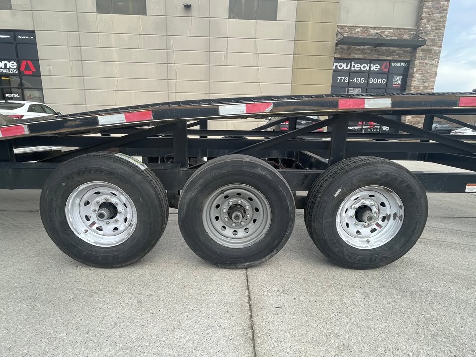 2023 Low profile Kaufman Trailer Route One Trailers