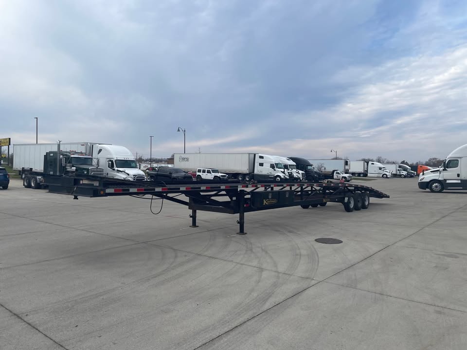 2023 Low profile Kaufman Trailer Route One Trailers