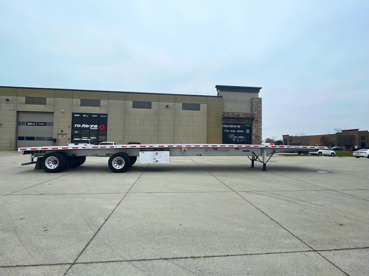 2016 Fontaine Revolution Flatbed