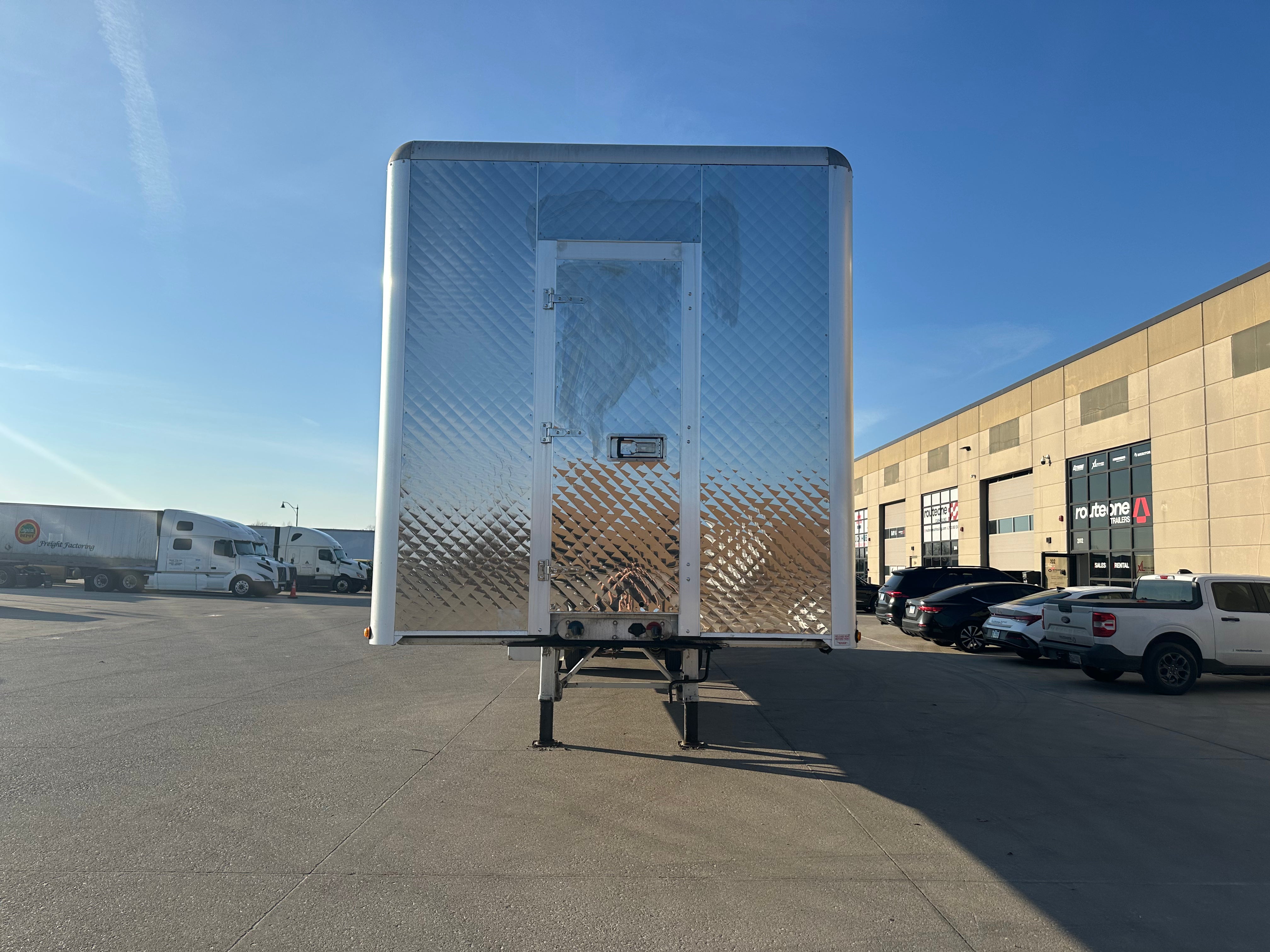 2022 East BST Low Profile w/ Aero Conestoga 106” IH Route One Trailers