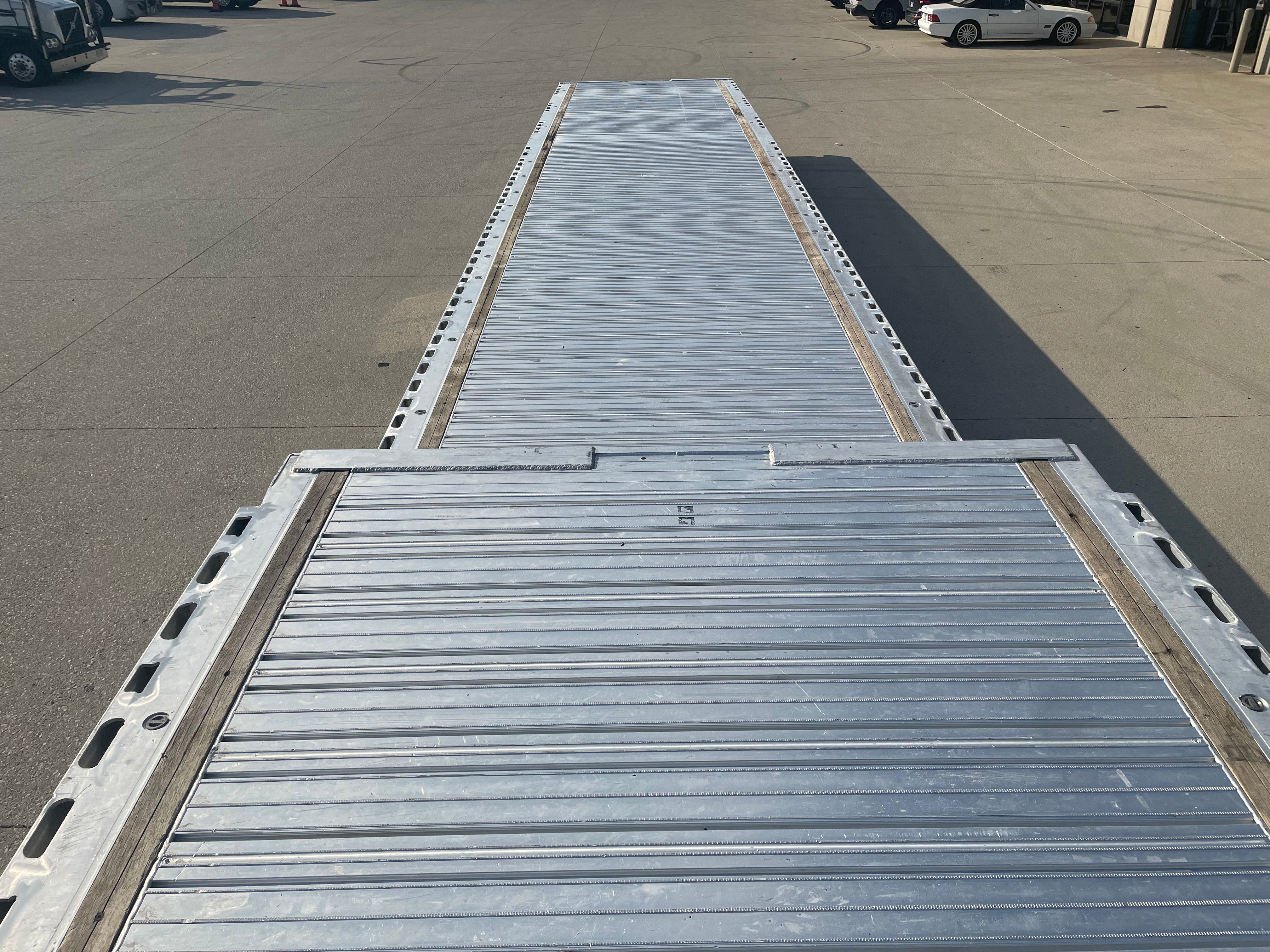 2022 Fontaine Revolution Step Deck Aluminum 53’