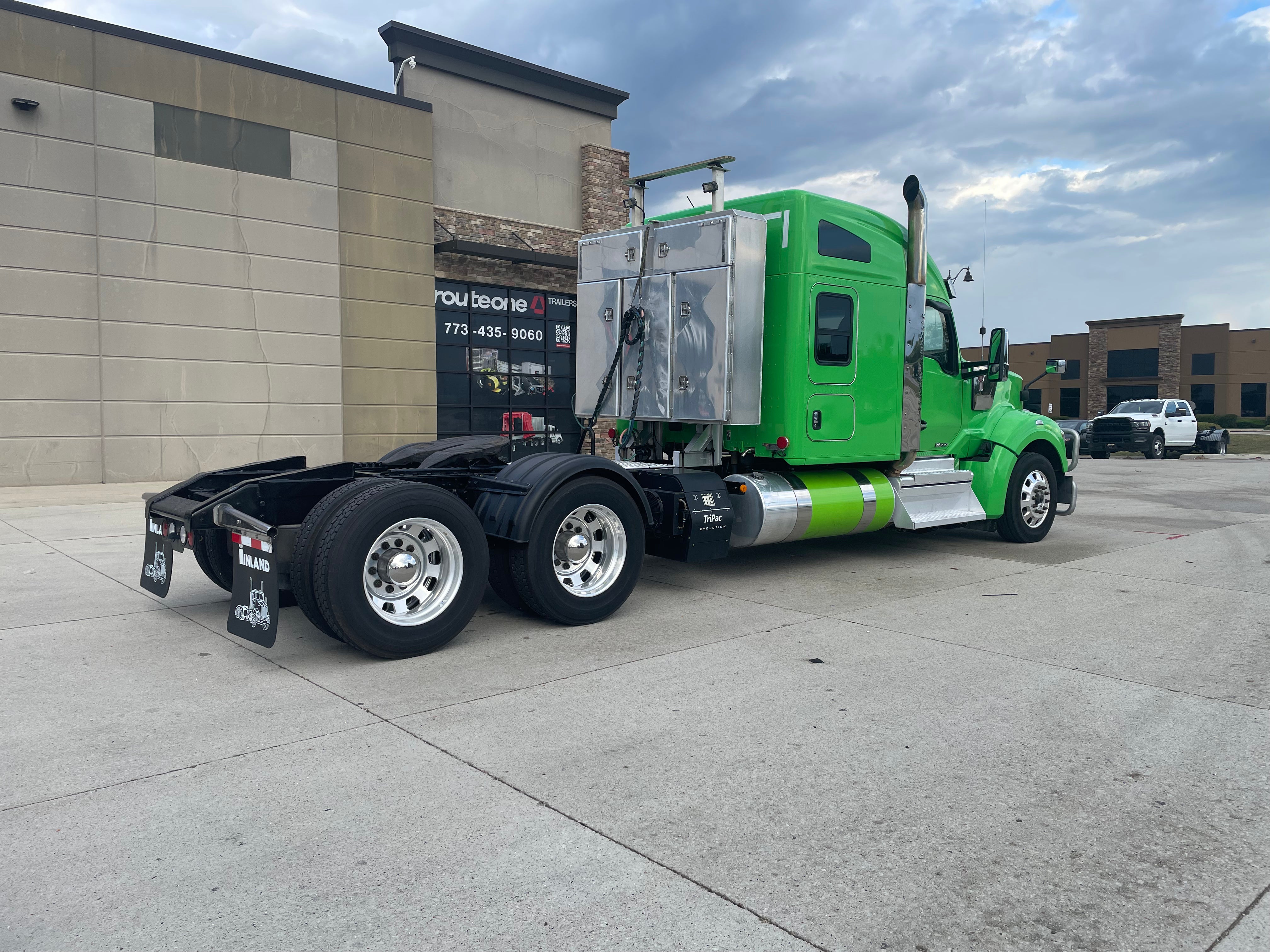 2020 Kenworth W990
