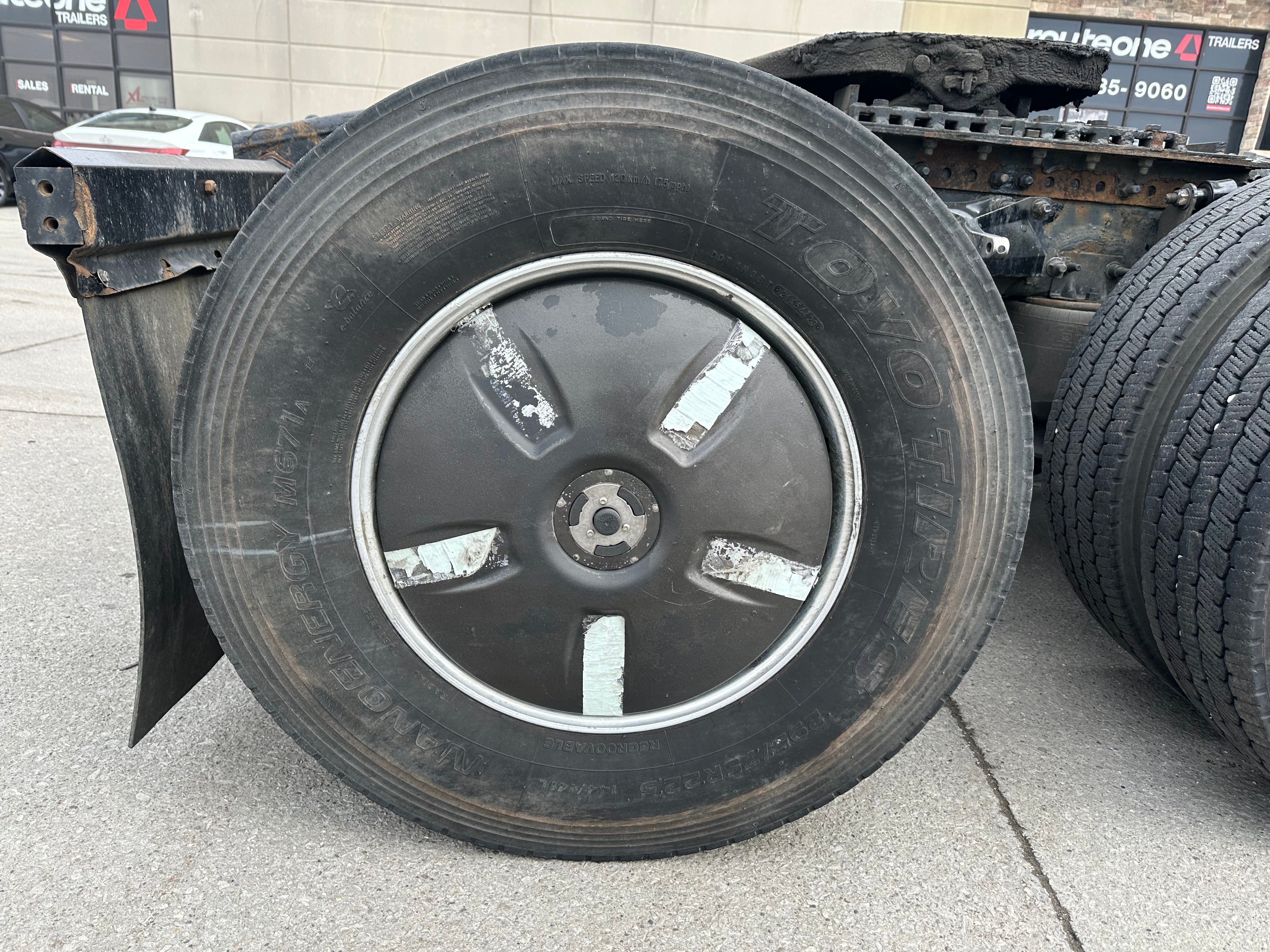 2018 Freightliner Cascadia Route One Trailers