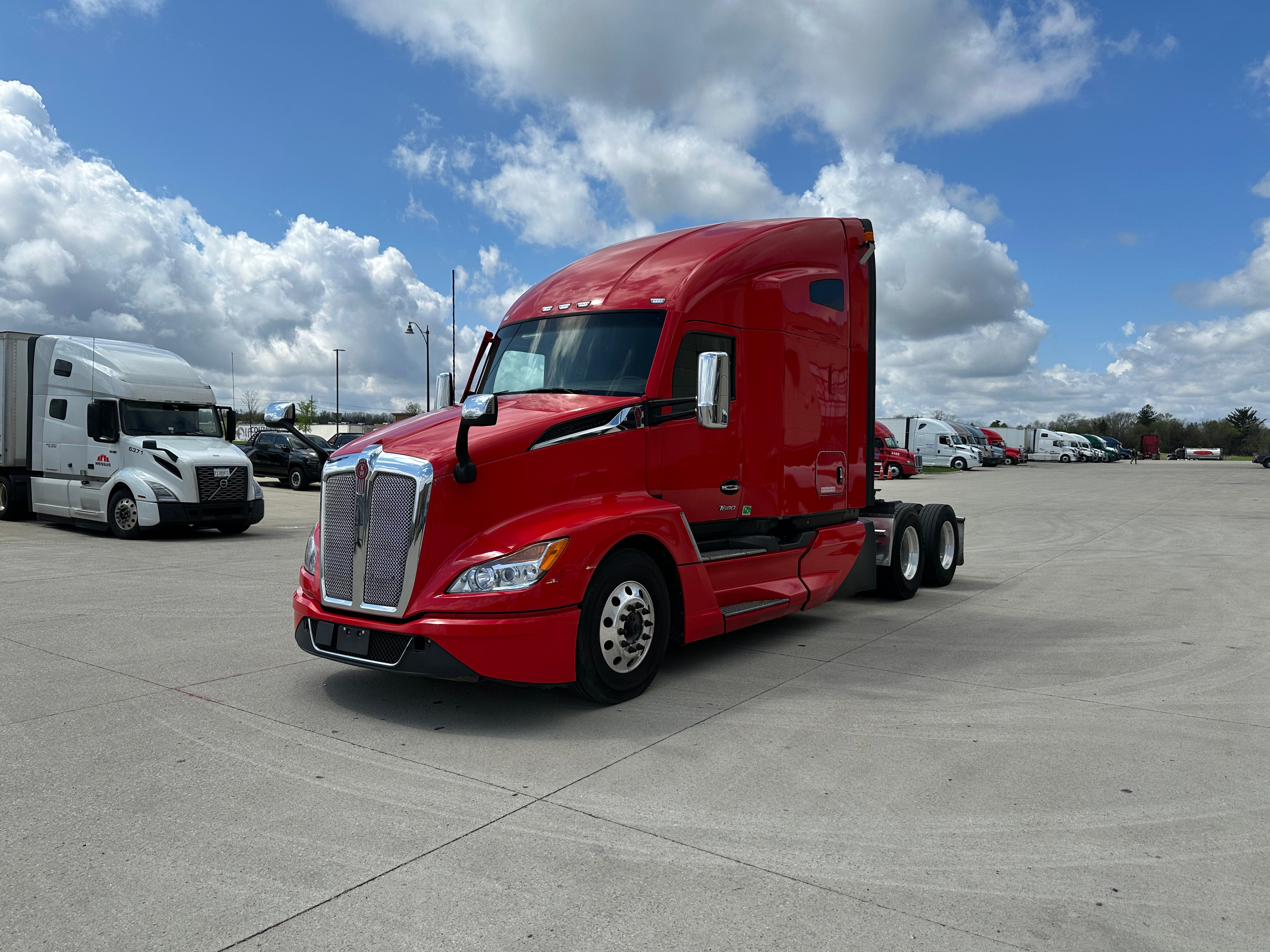 2024 Kenworth T680 Route One Trailers