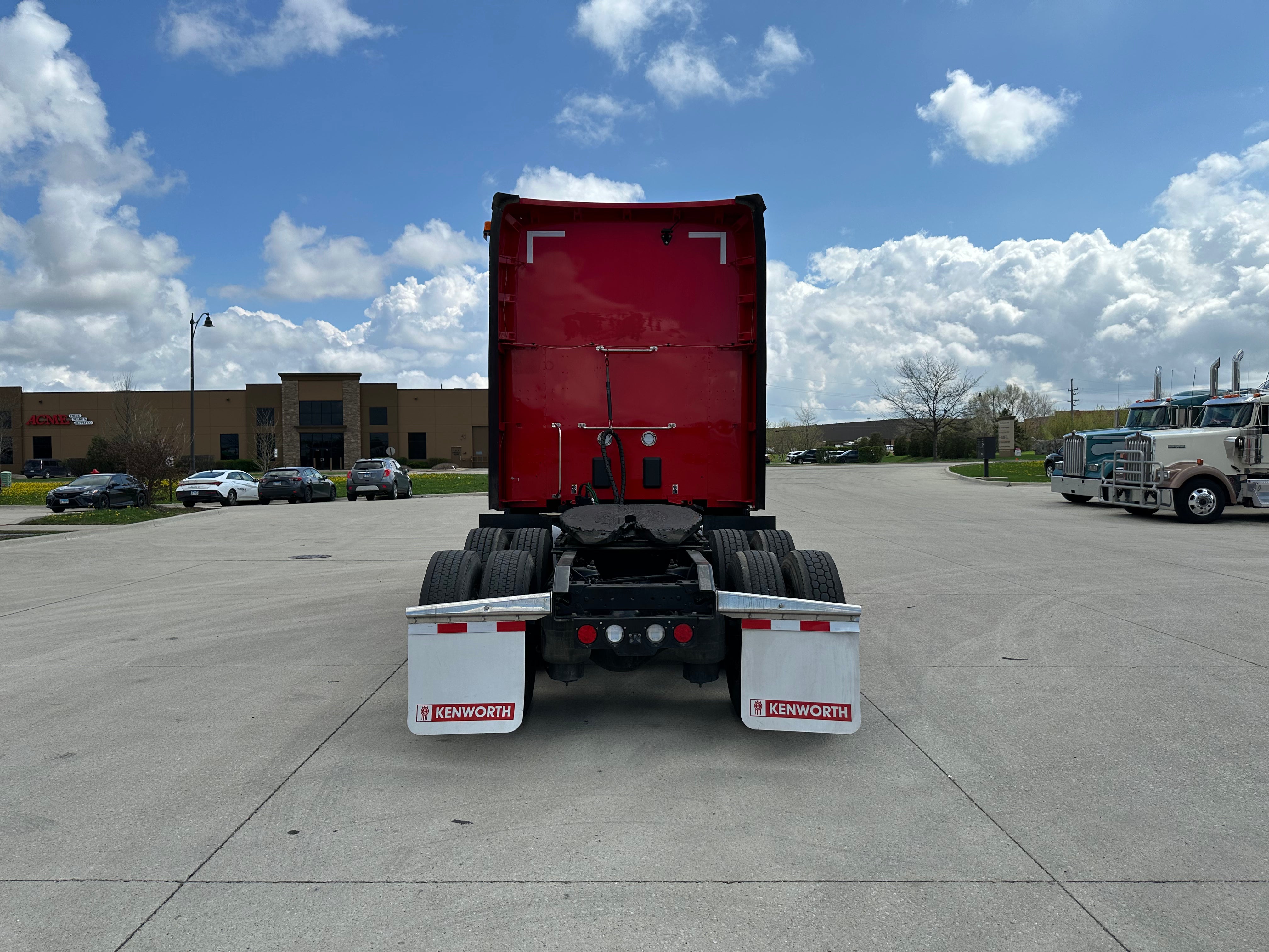2024 Kenworth T680 Route One Trailers