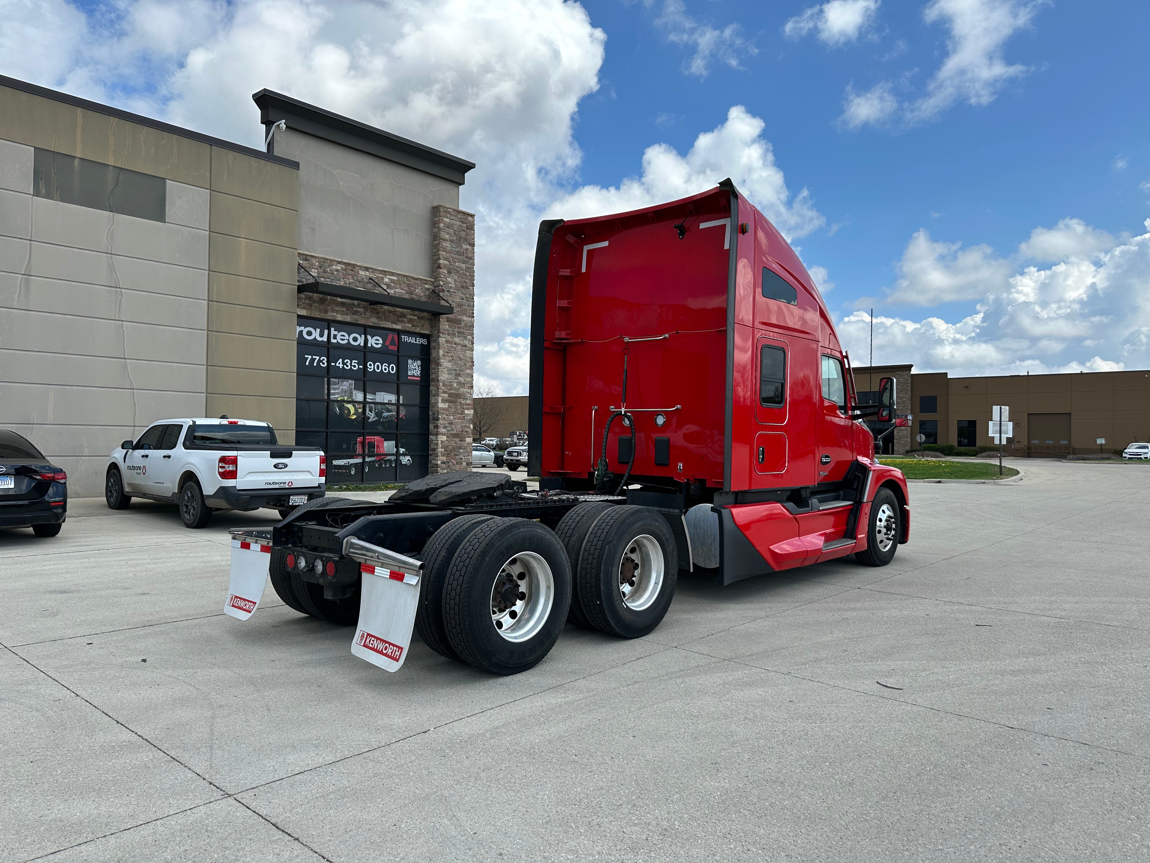2024 Kenworth T680 Route One Trailers