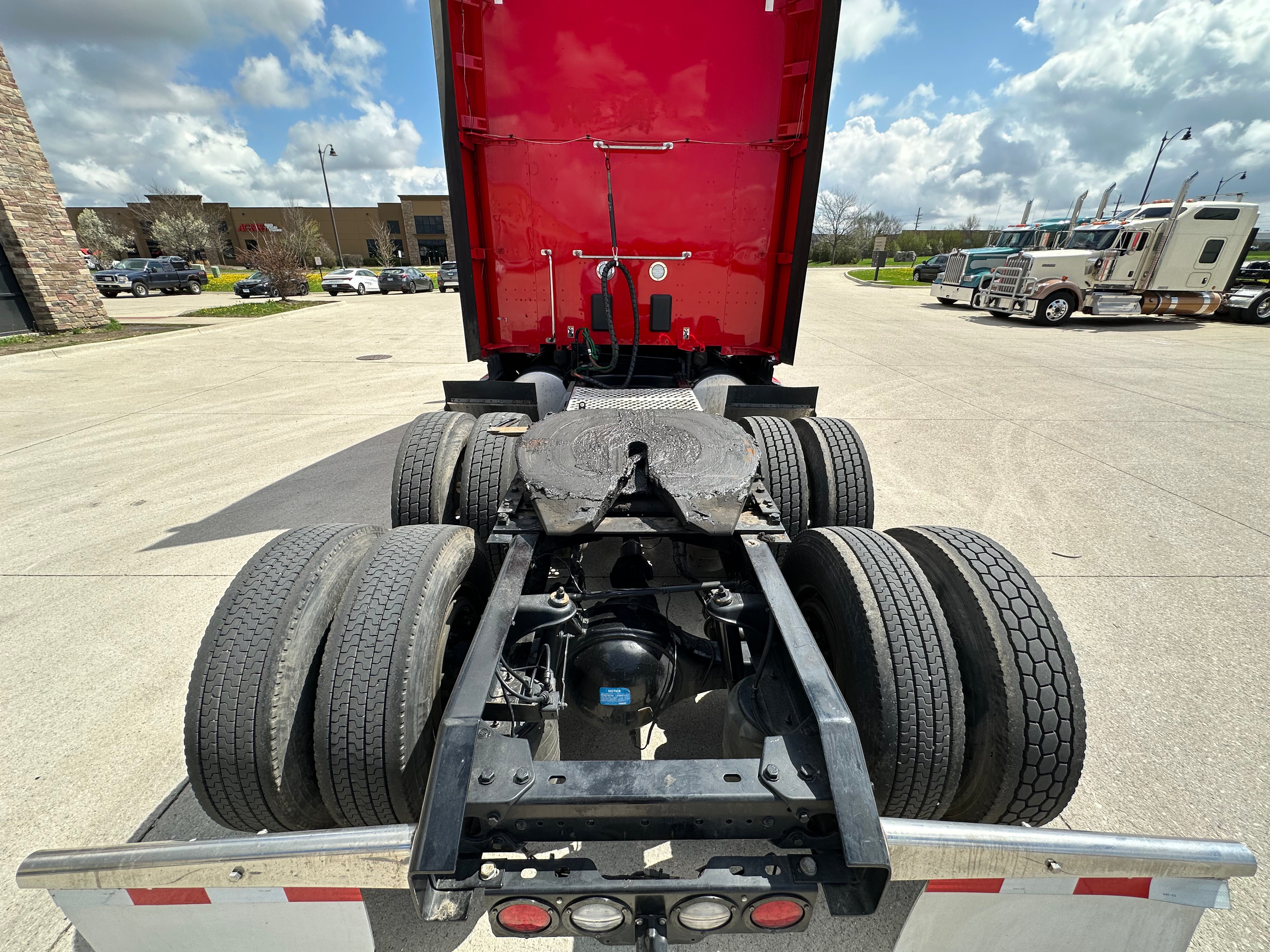 2024 Kenworth T680 Route One Trailers