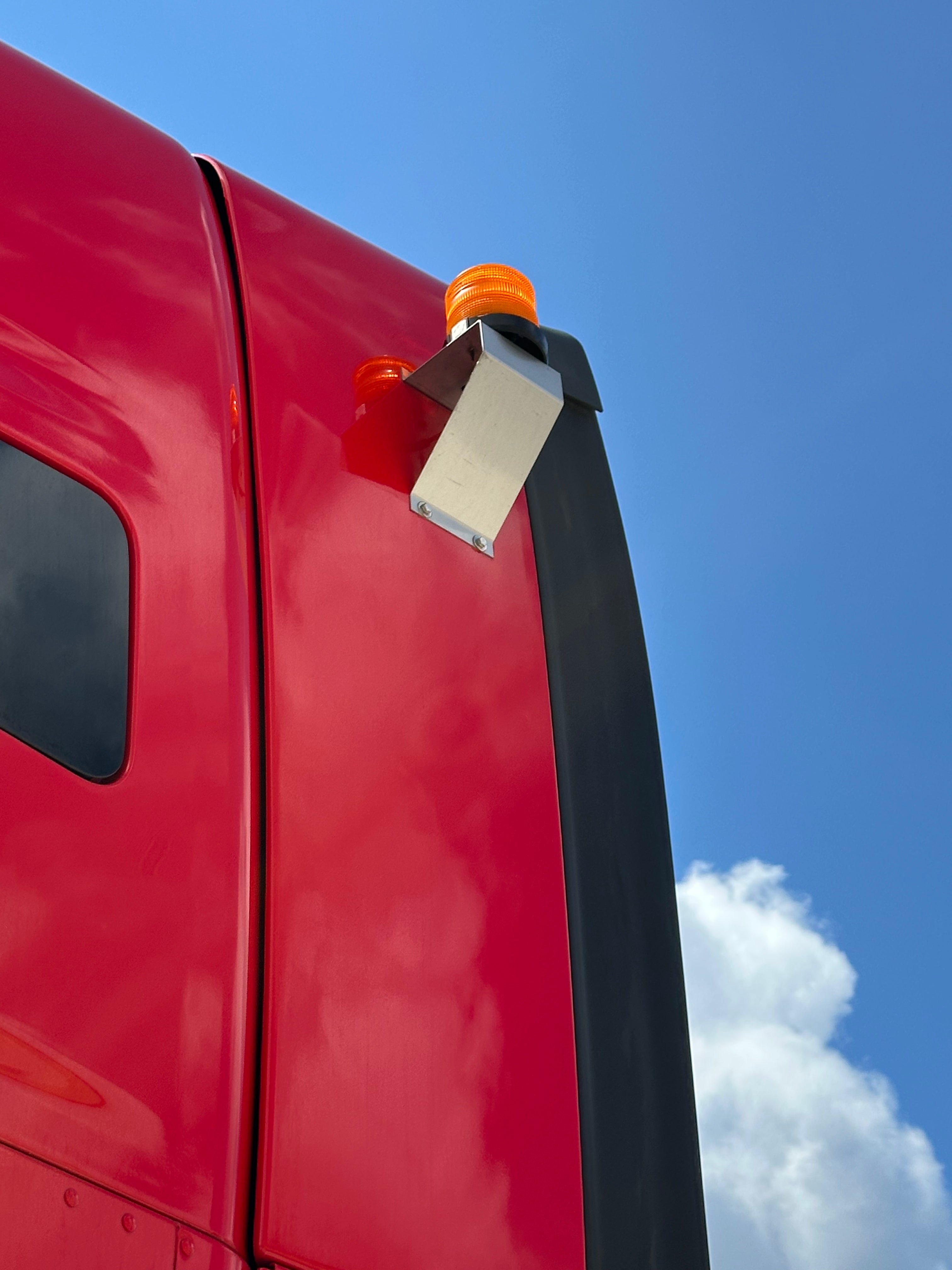 2024 Kenworth T680 Route One Trailers