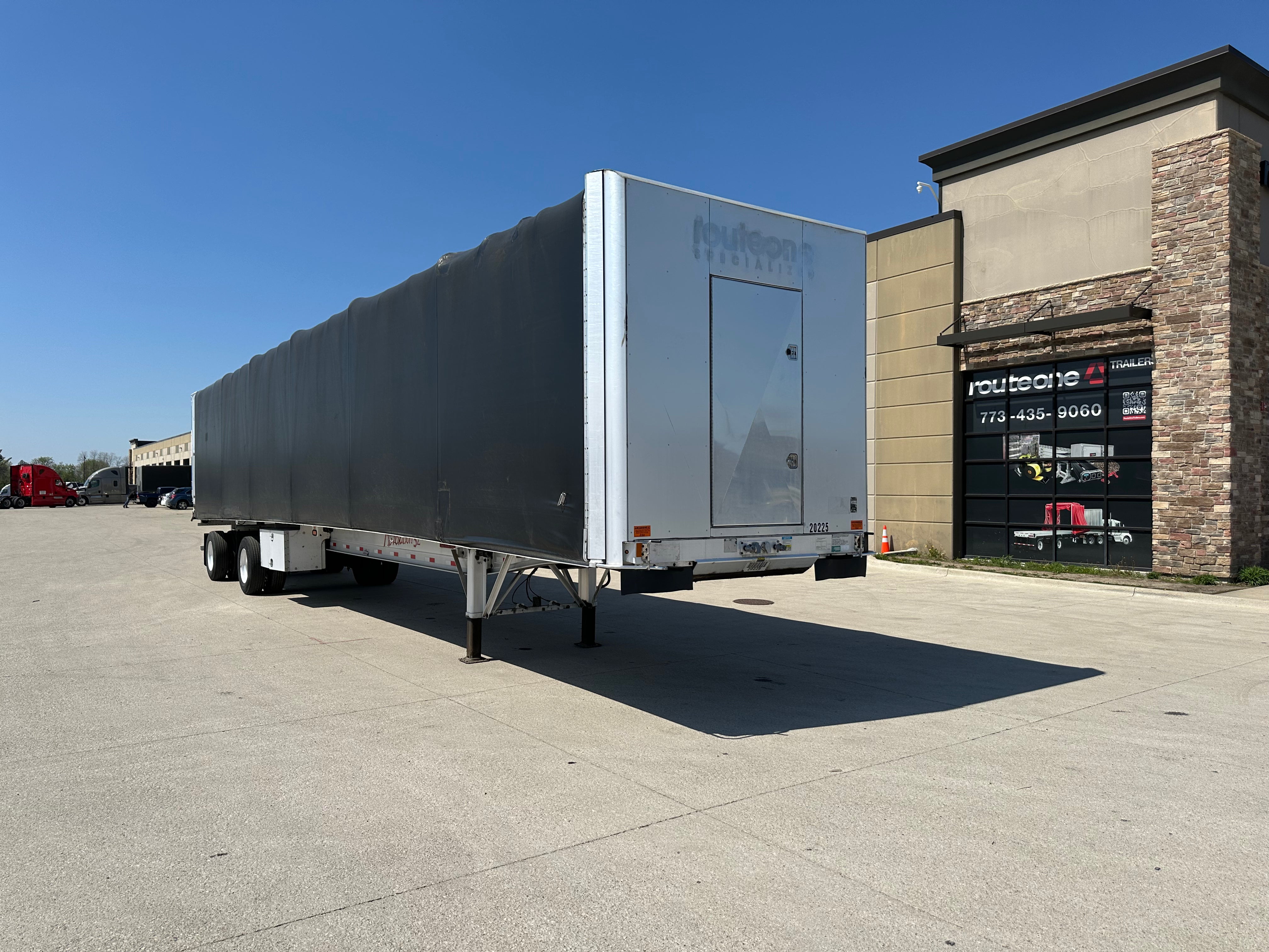 2017 Fontaine Revolution w/ Aero Conestoga Route One Trailers