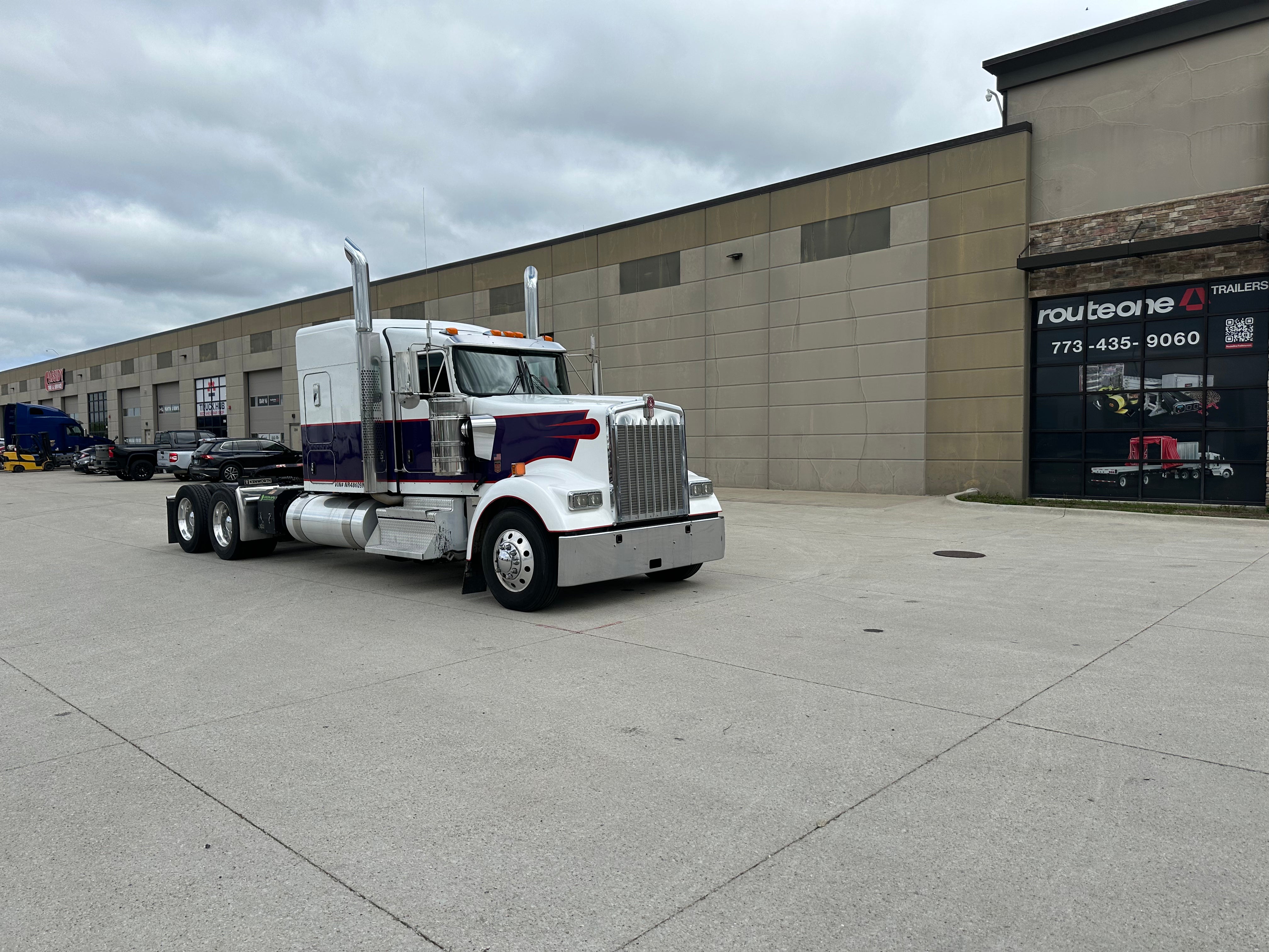 2022 Kenworth W900 Route One Trailers