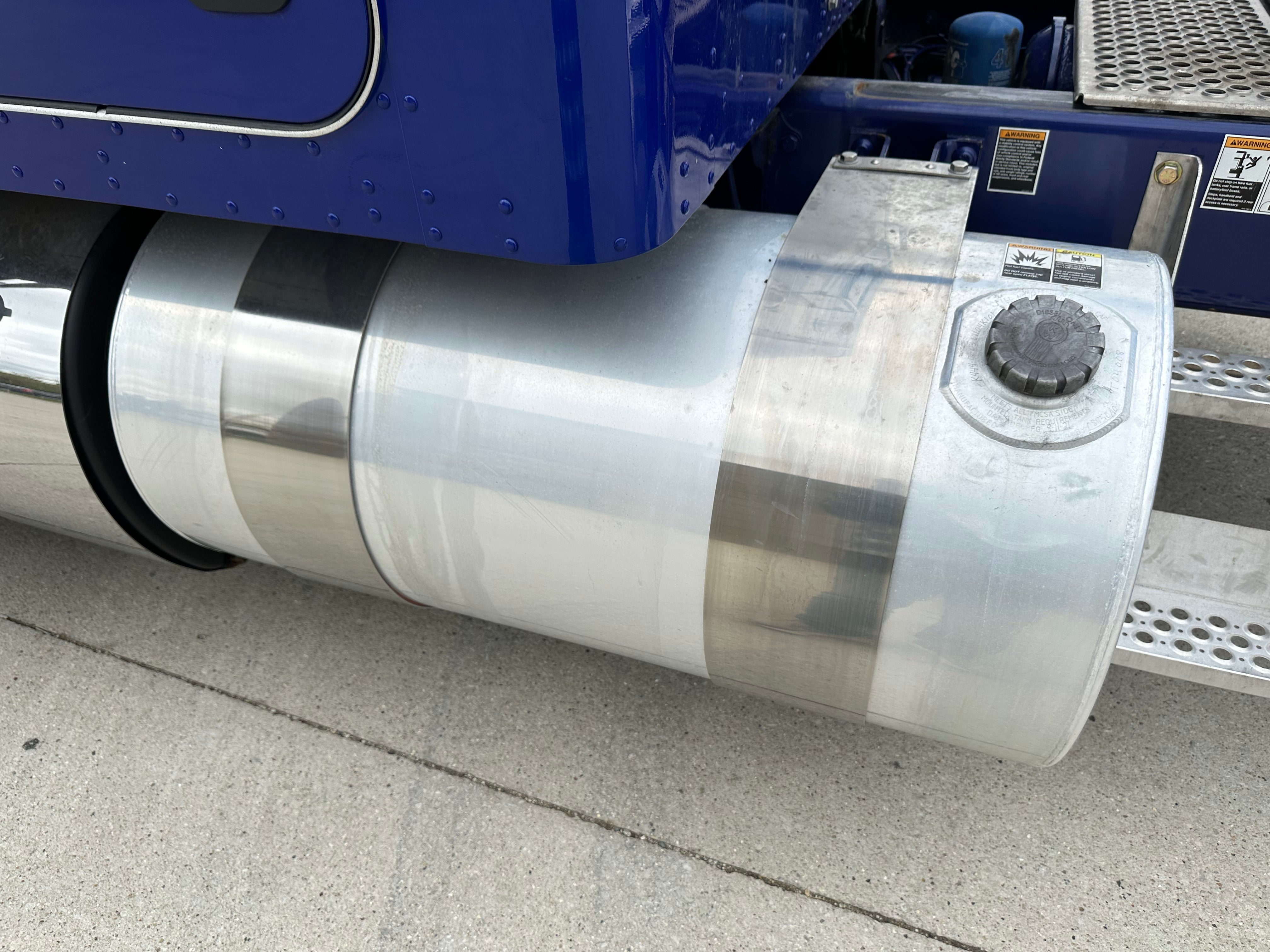2022 KW W900 Series Route One Trailers