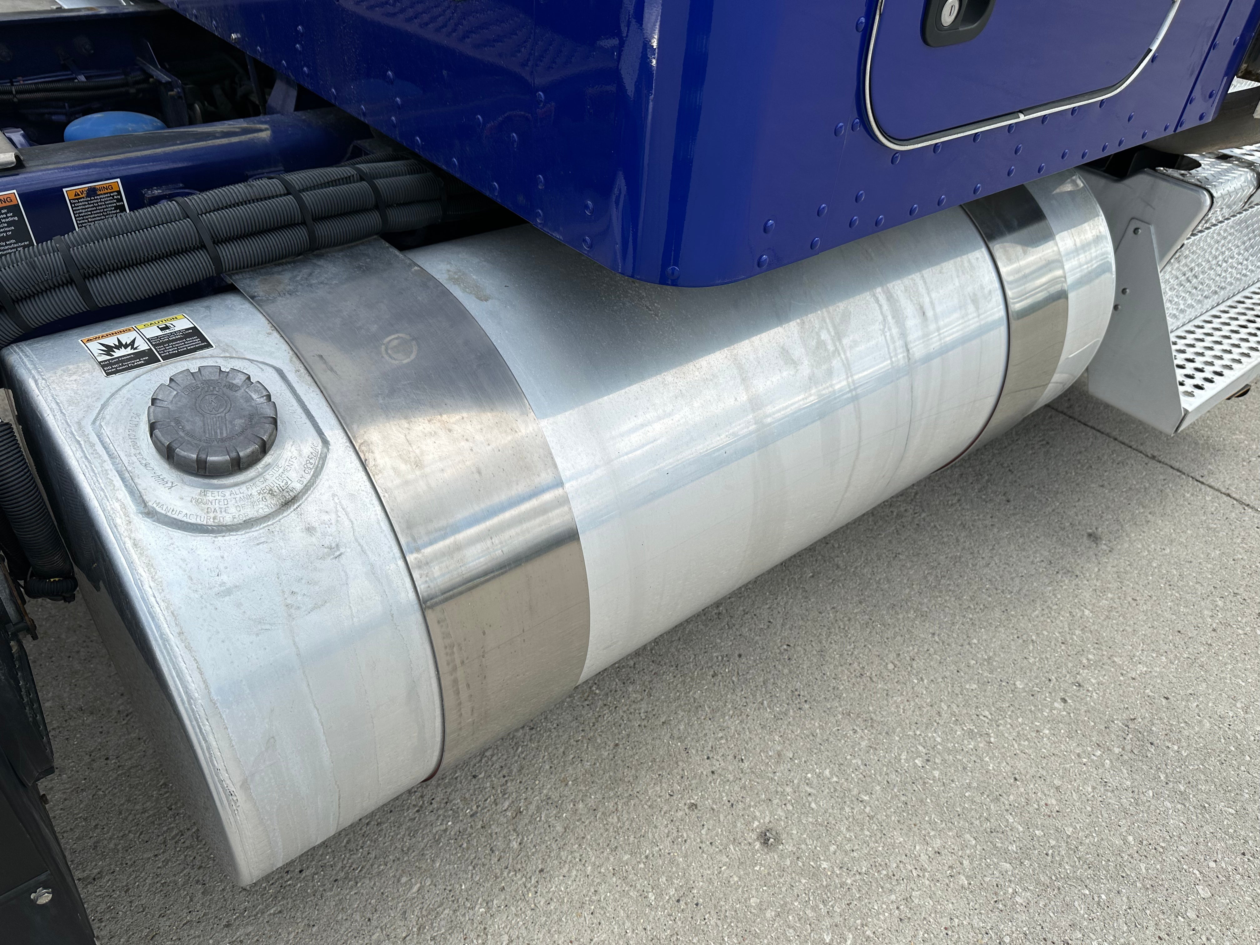 2022 KW W900 Series Route One Trailers