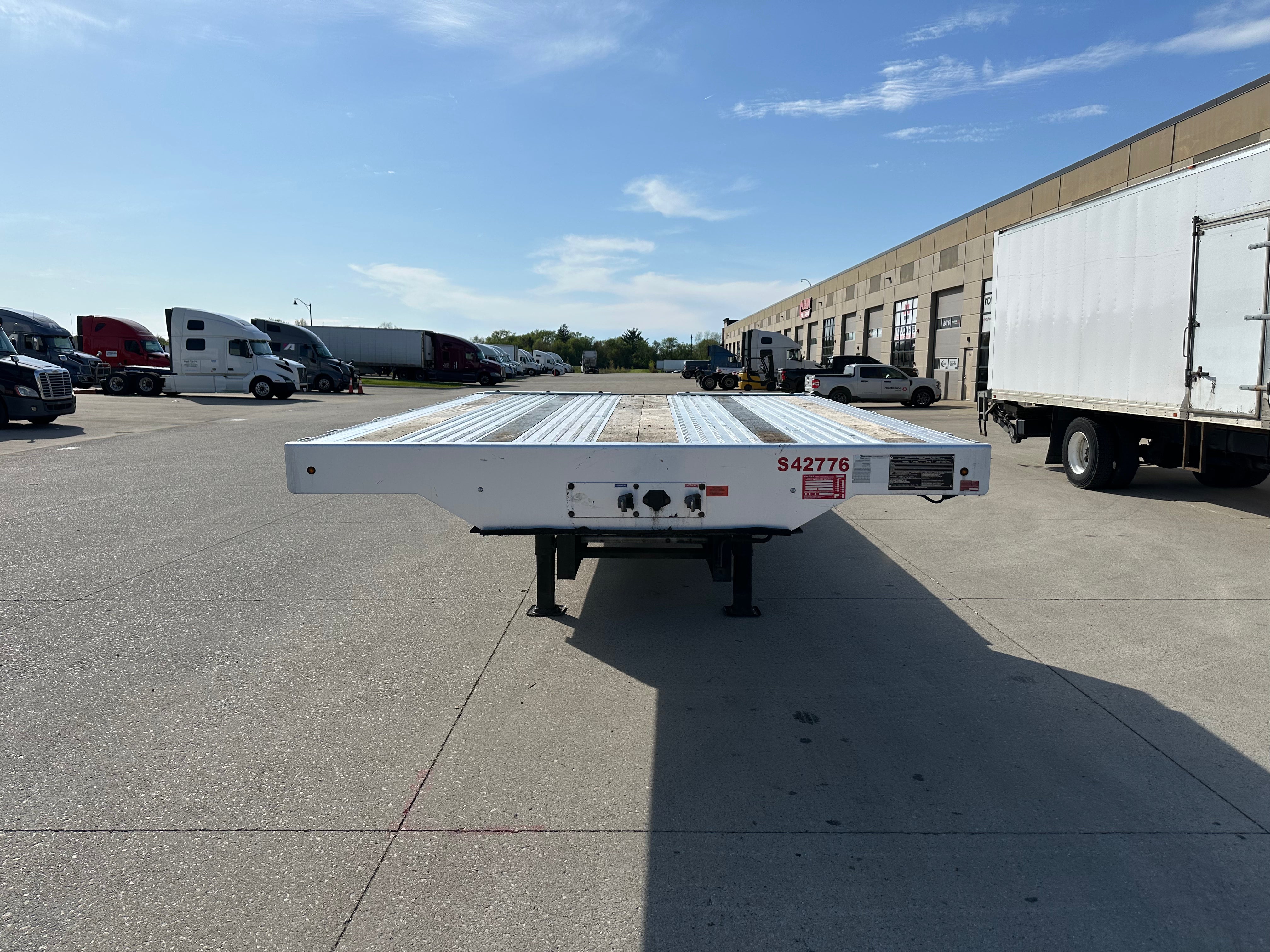 2022 Transcraft 524 Aluminum Step Deck Route One Trailers