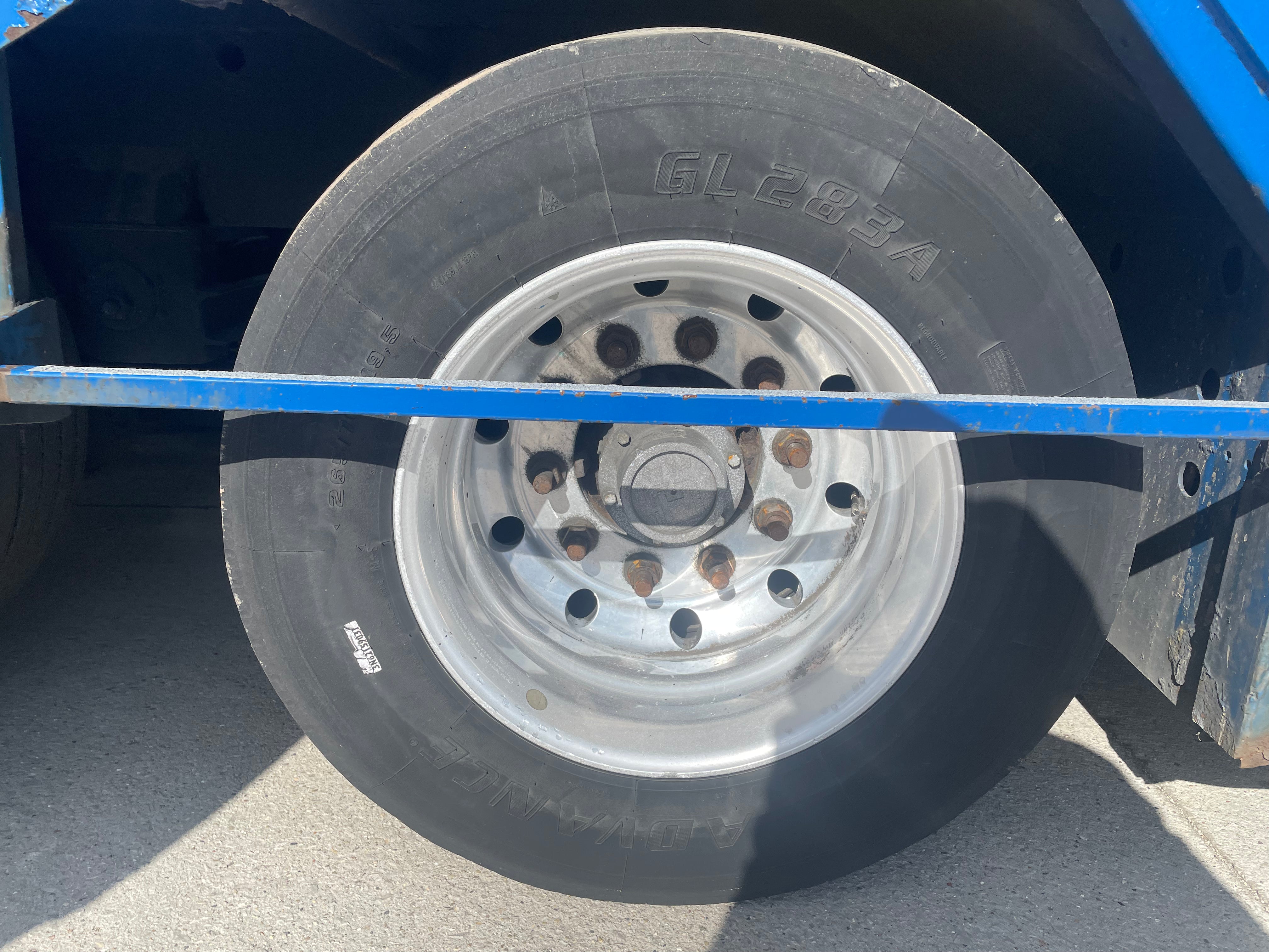 2015 Cottrell 7-Car Carhauler Route One Trailers