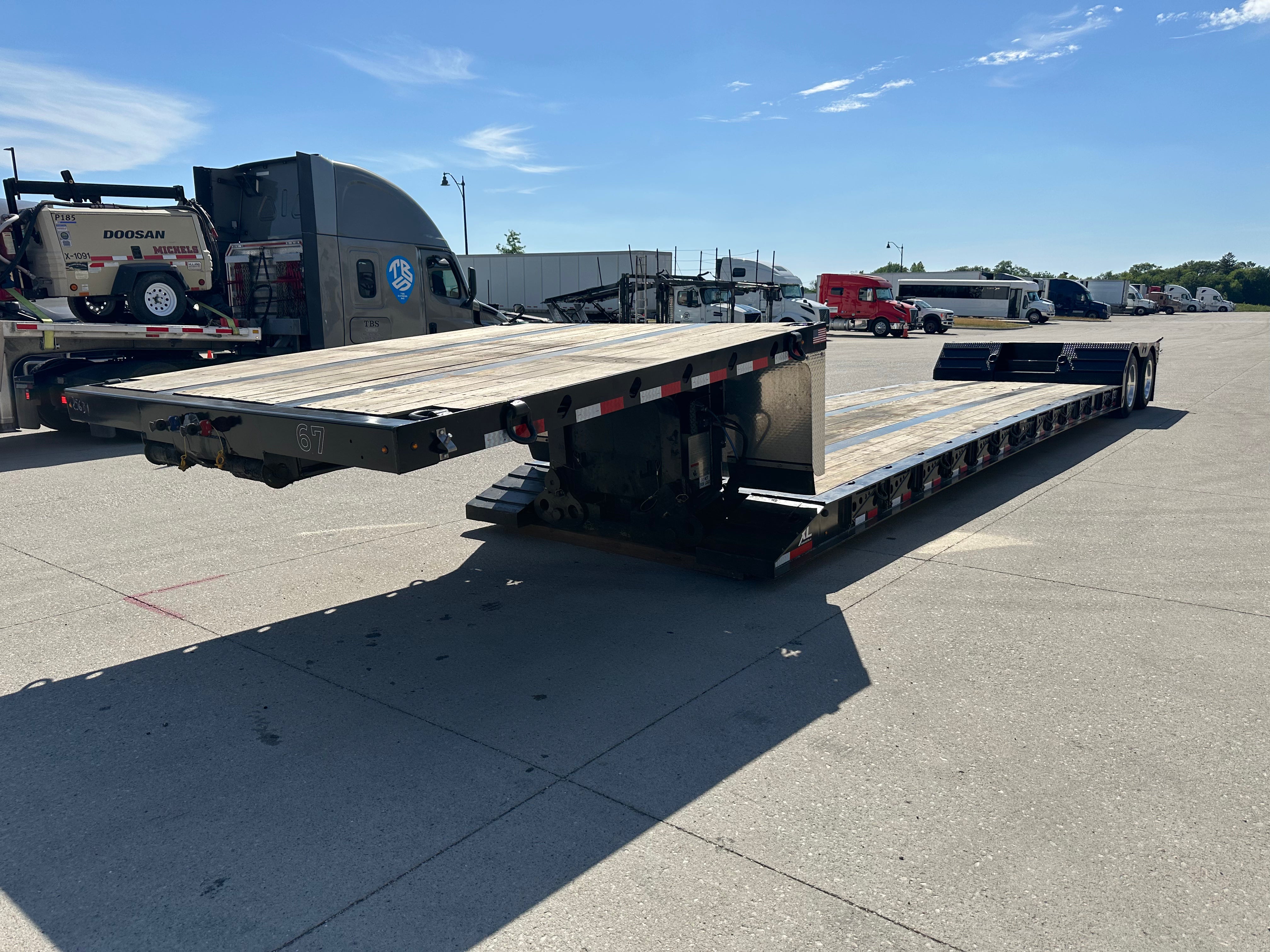 2026 XL Specialized 80 MFG-Knight Route One Trailers