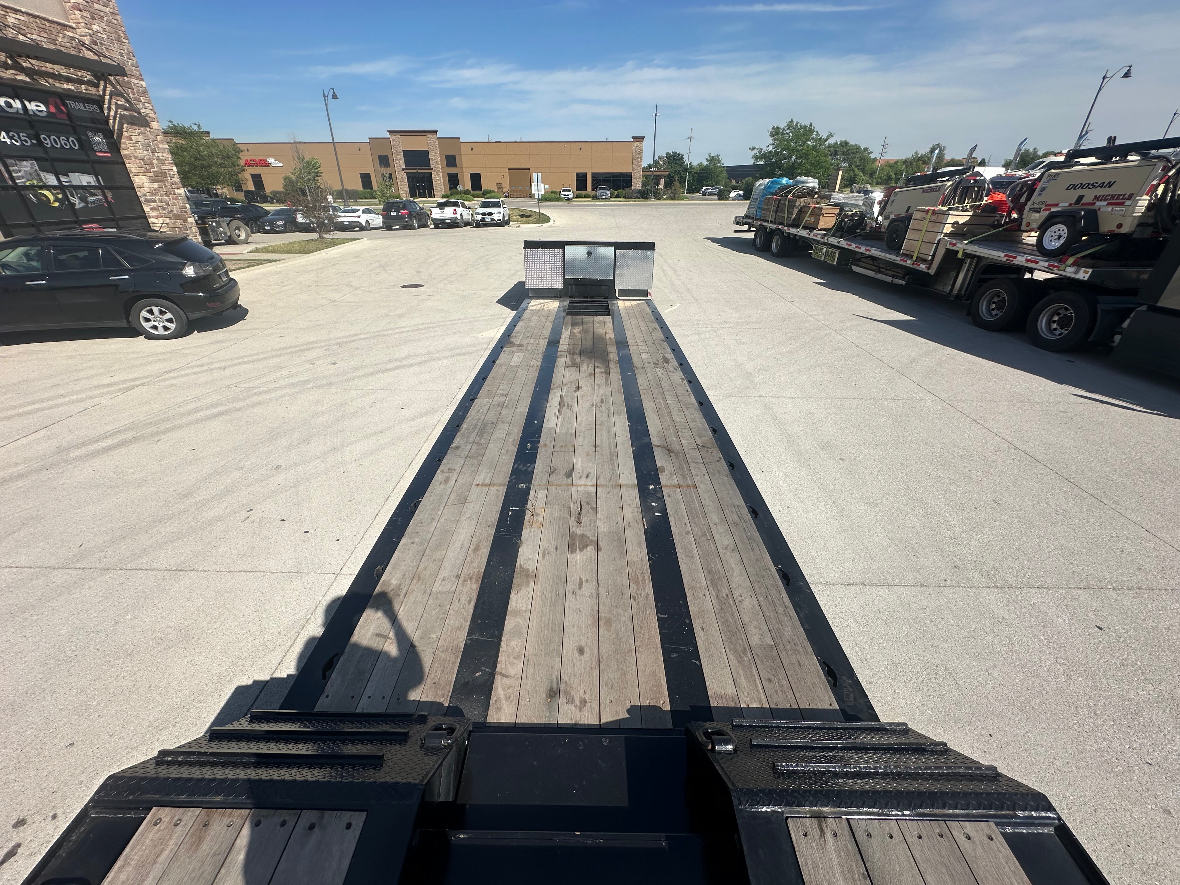 2026 XL Specialized 80 MFG-Knight Route One Trailers