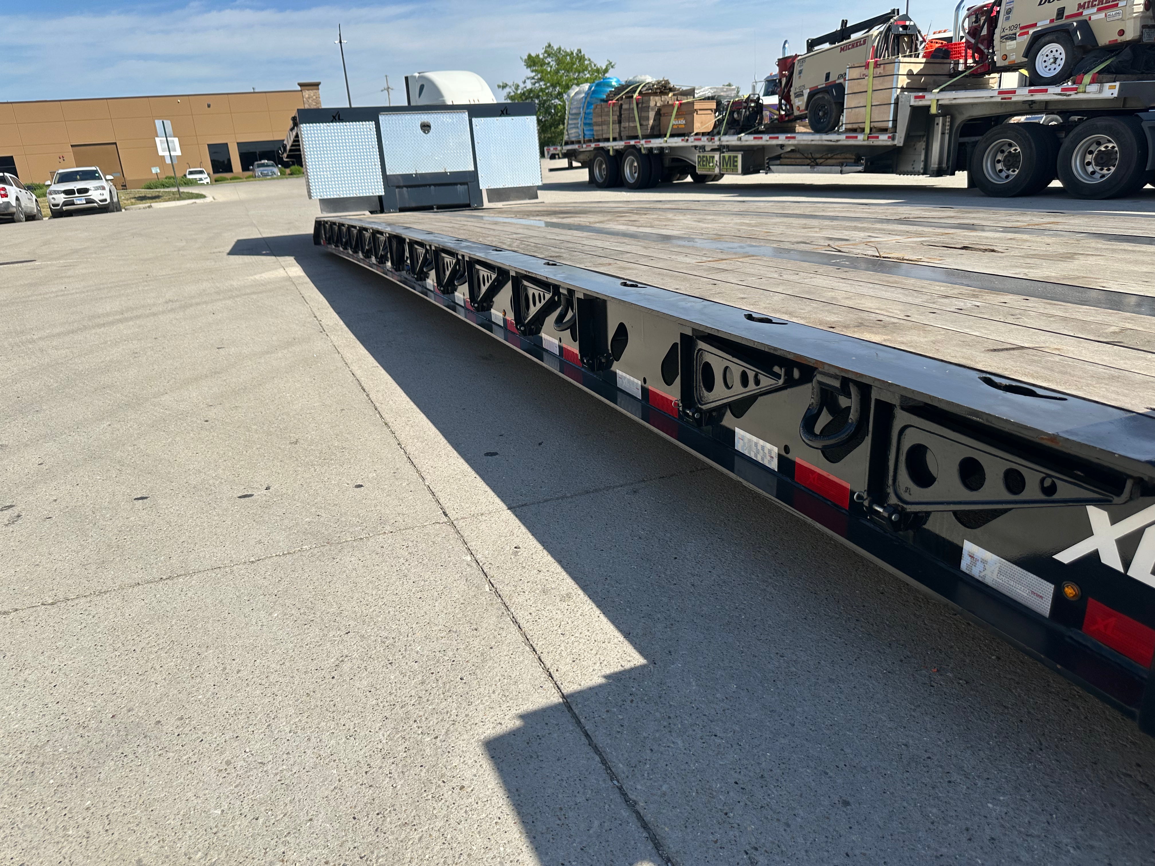 2026 XL Specialized 80 MFG-Knight Route One Trailers