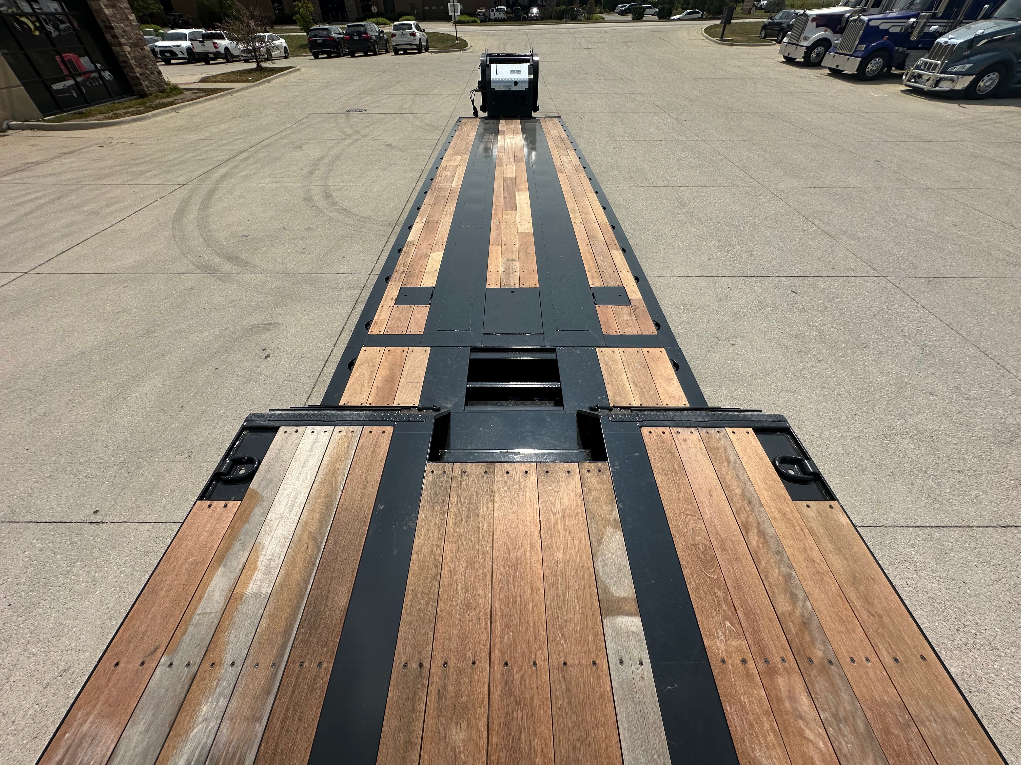 2027 XL 90 HDE Defender Route One Trailers