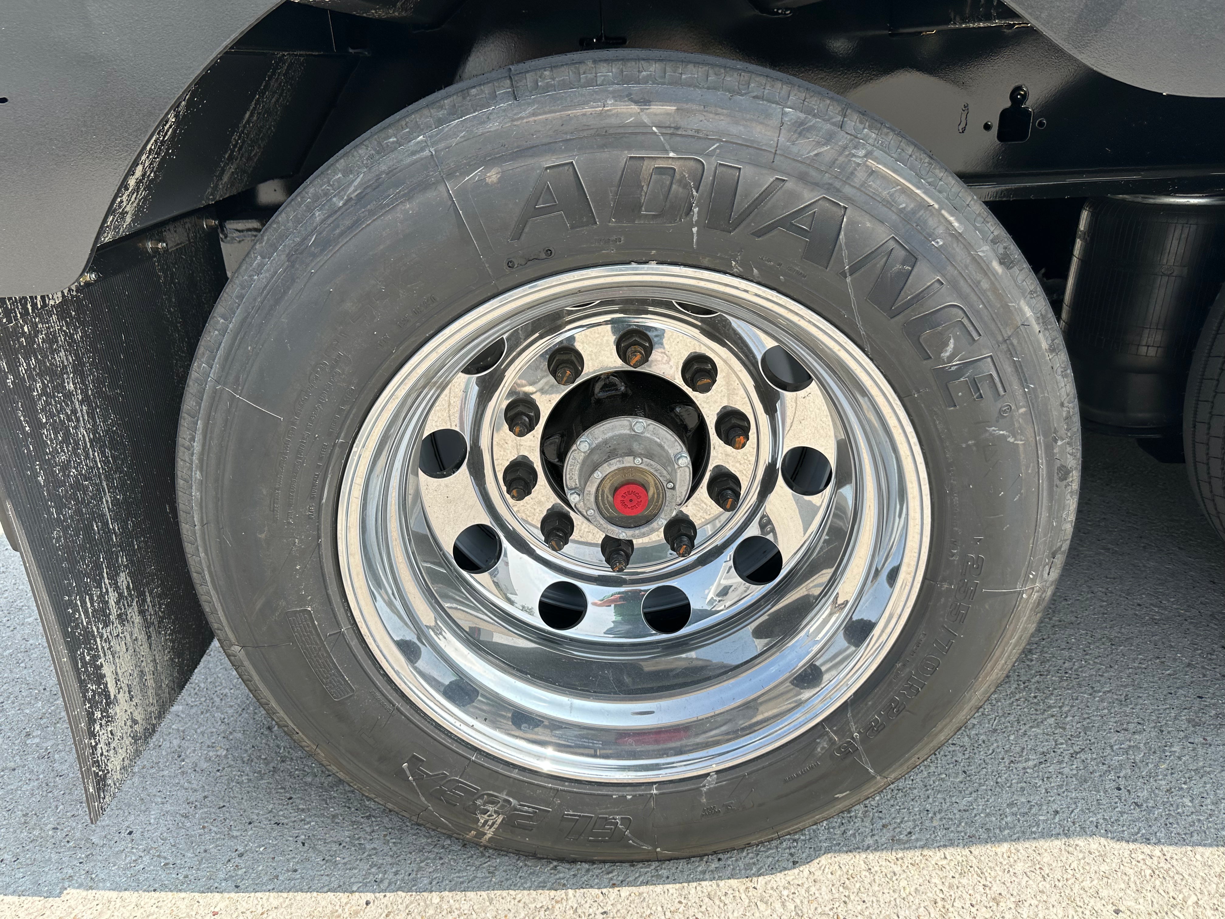2027 XL 90 HDE Defender Route One Trailers