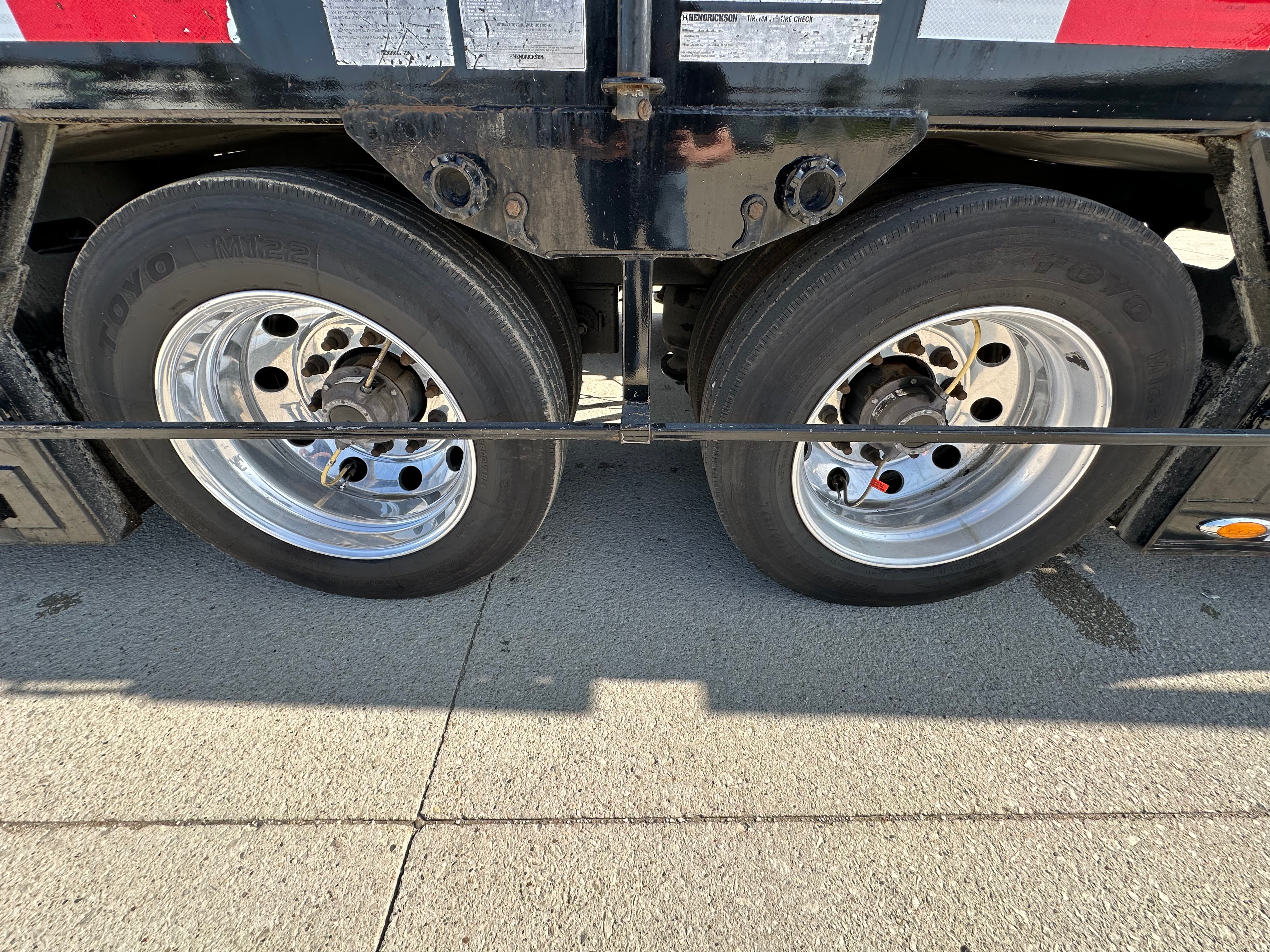 2023 Wally Mo H-7CC 7-Car Hauler Route One Trailers