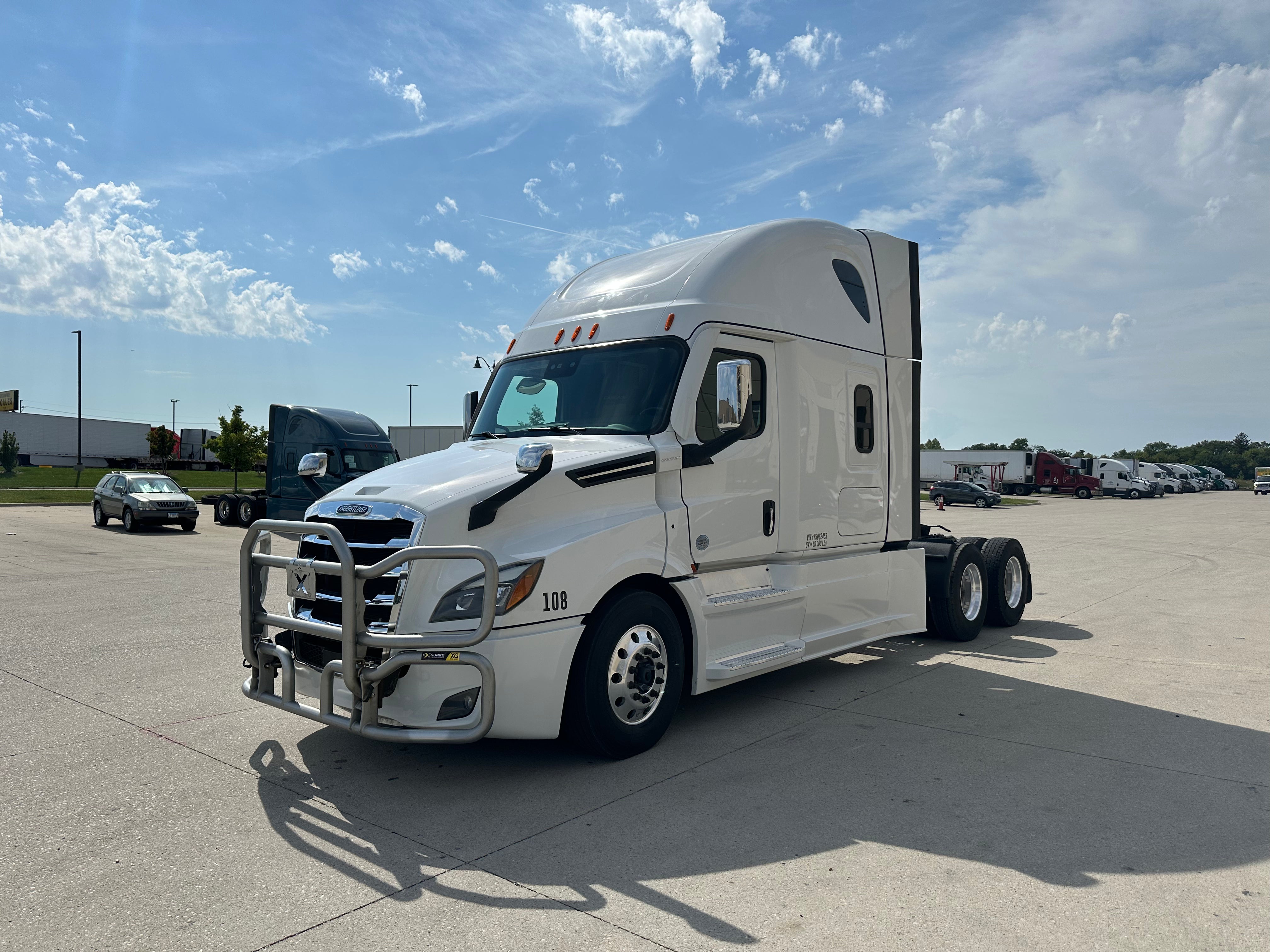 2023 Freightliner Cascadia Route One Trailers