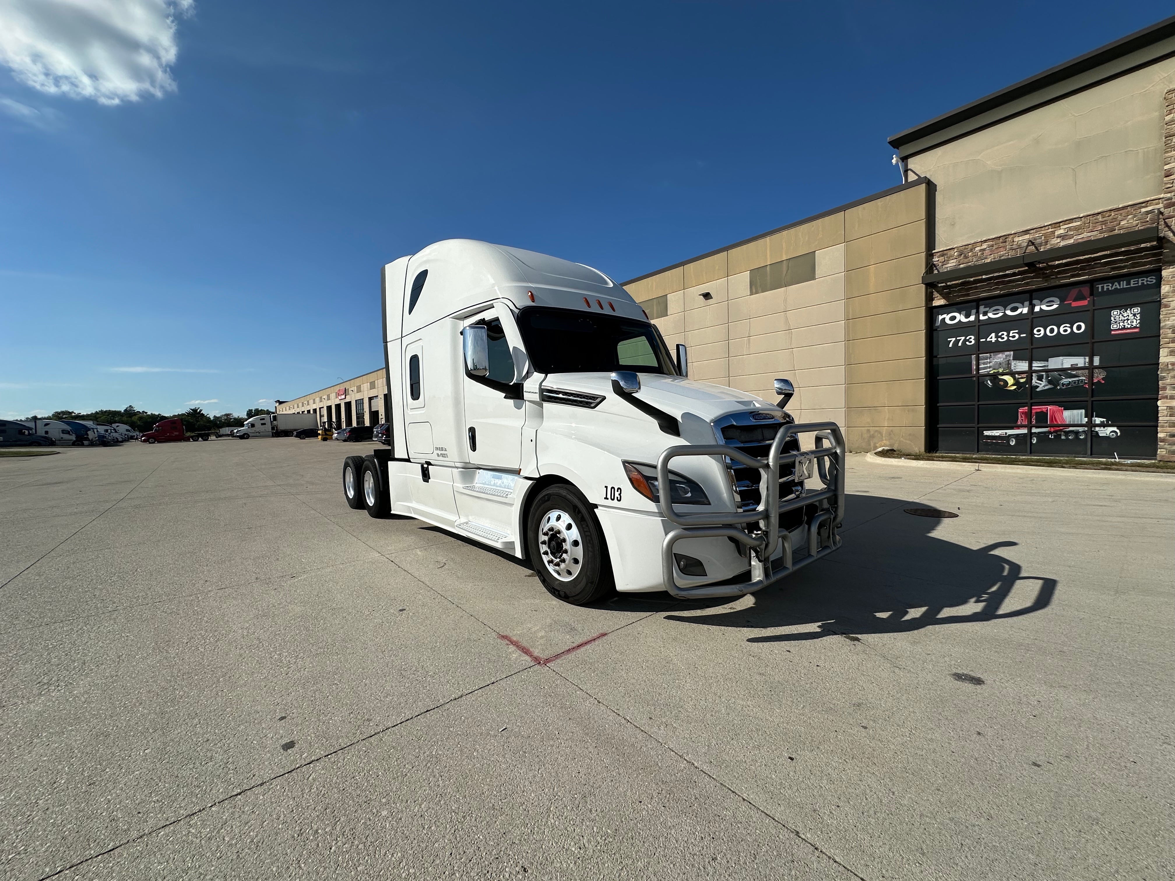 2023 Freightliner Cascadia Route One Trailers