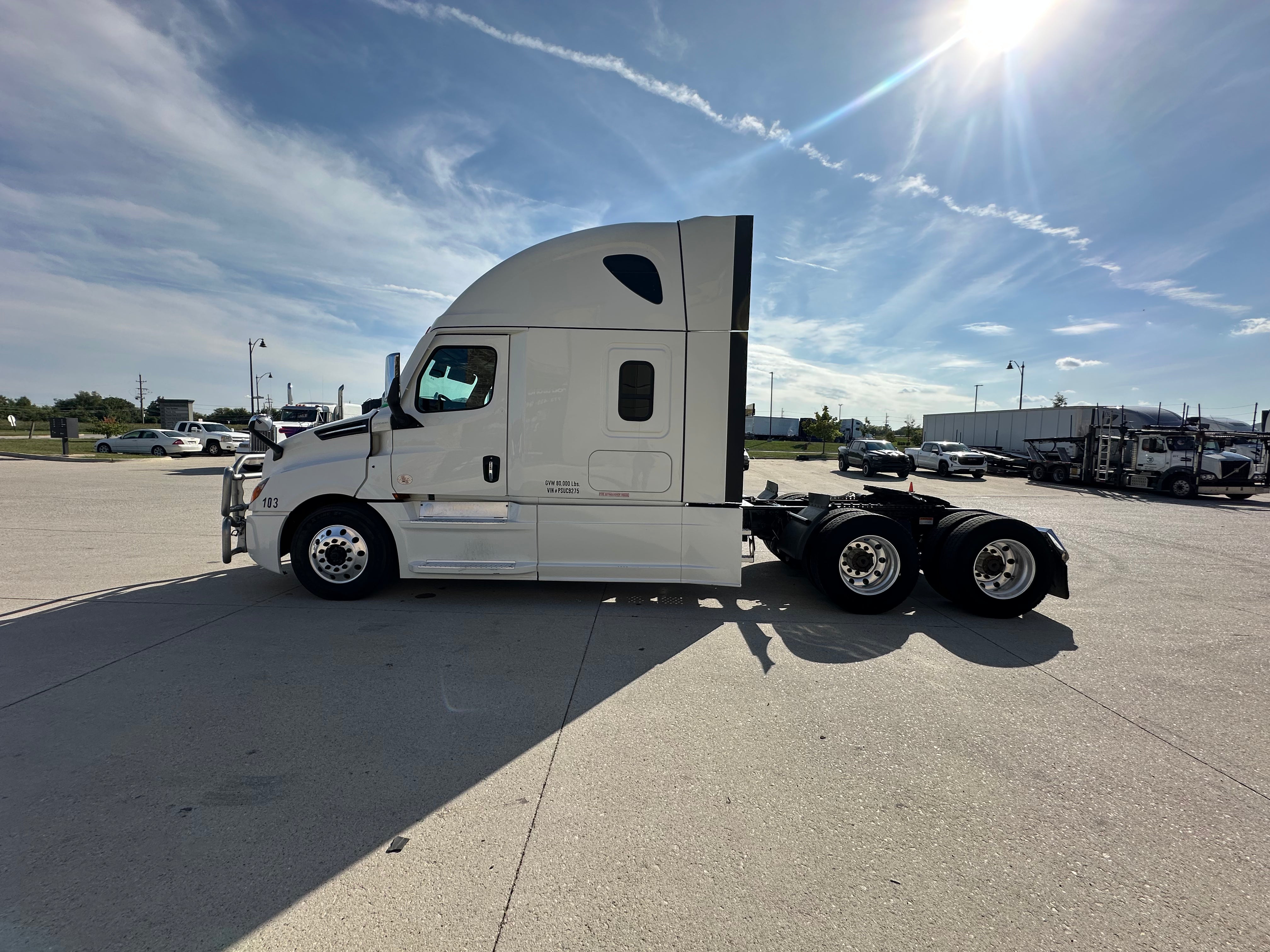 2023 Freightliner Cascadia Route One Trailers