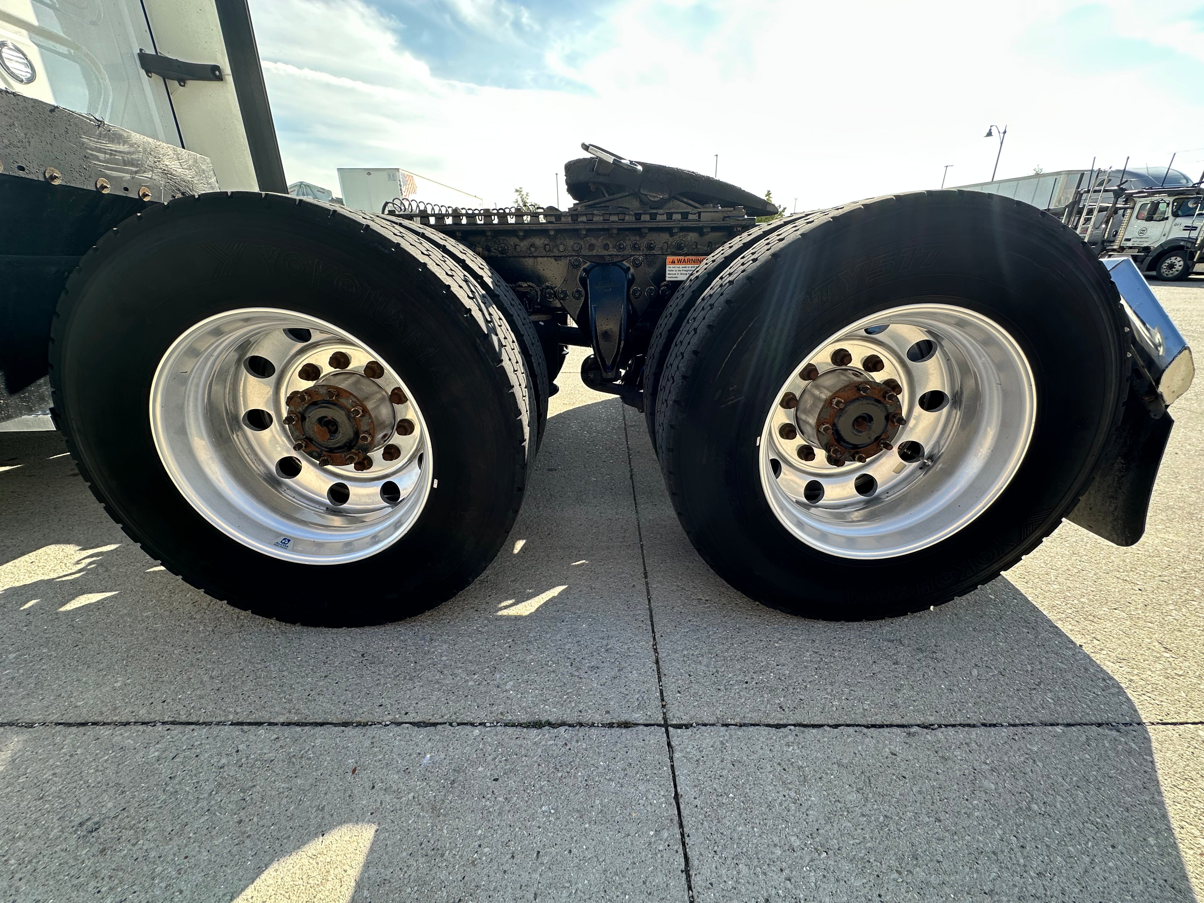 2023 Freightliner Cascadia Route One Trailers