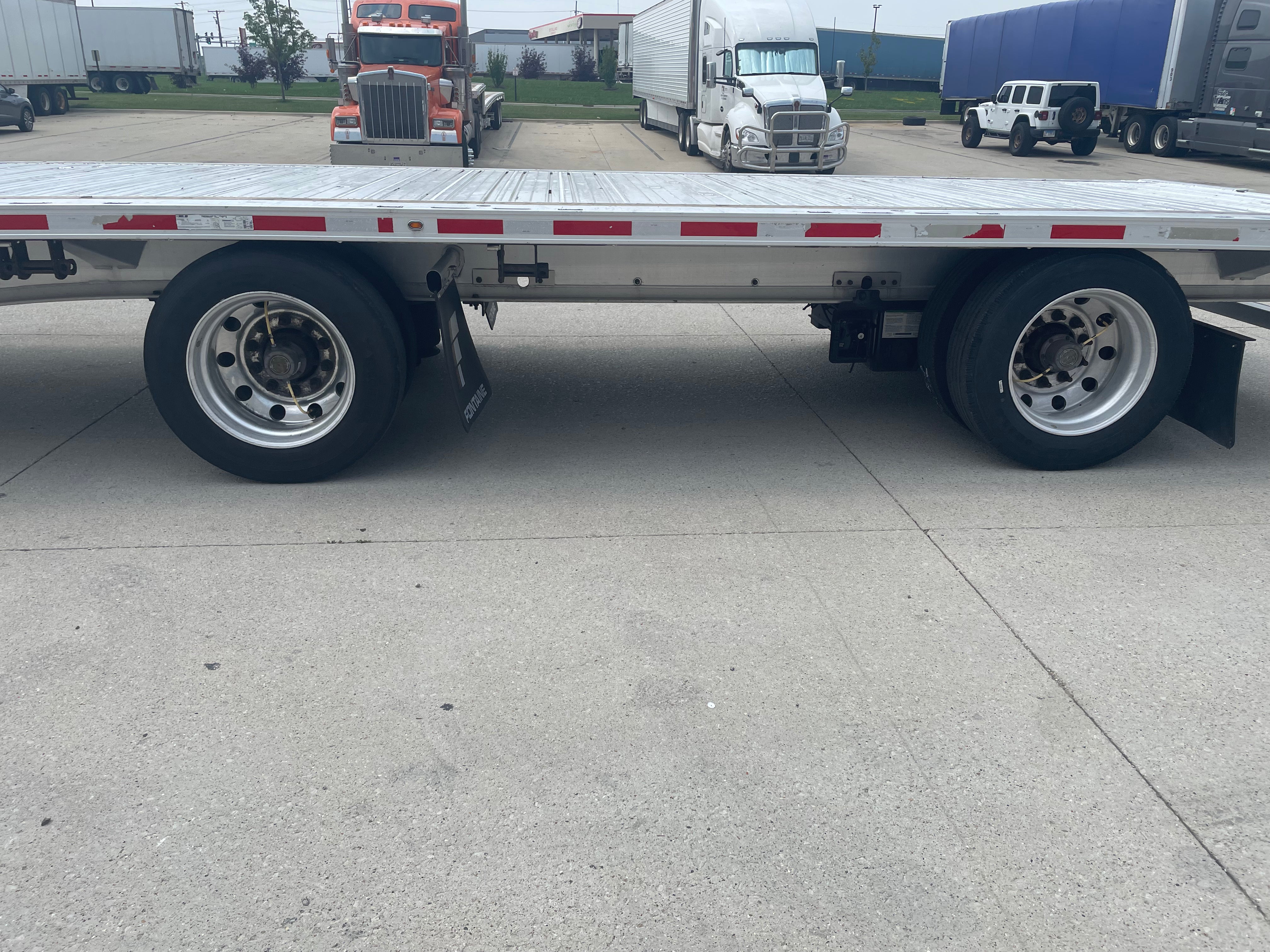 2021 Fontaine Revolution Step Deck