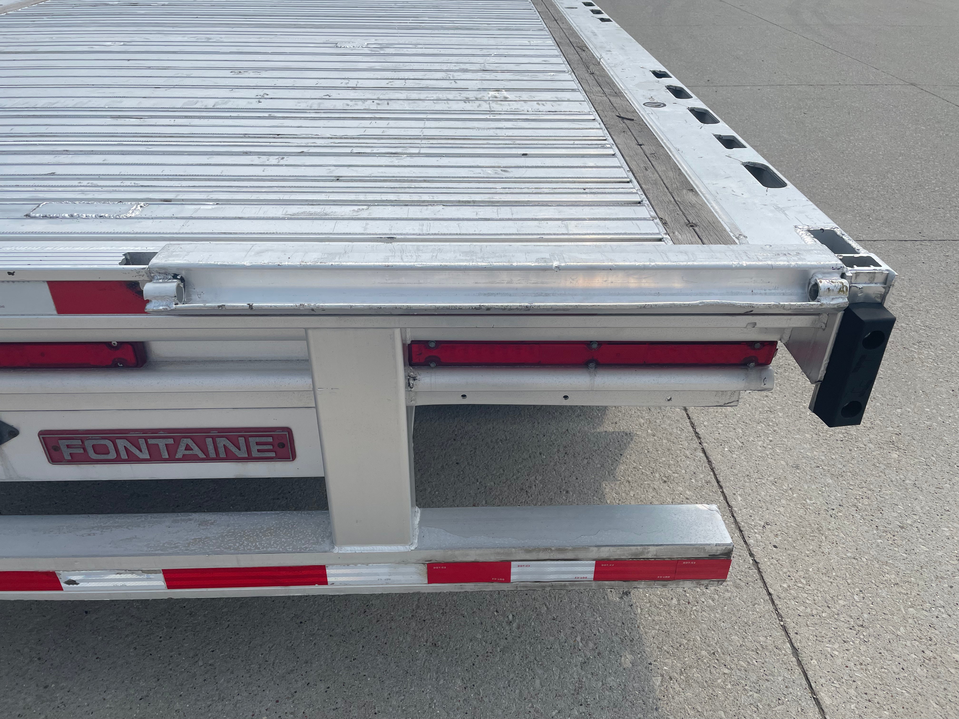 2021 Fontaine Revolution Step Deck