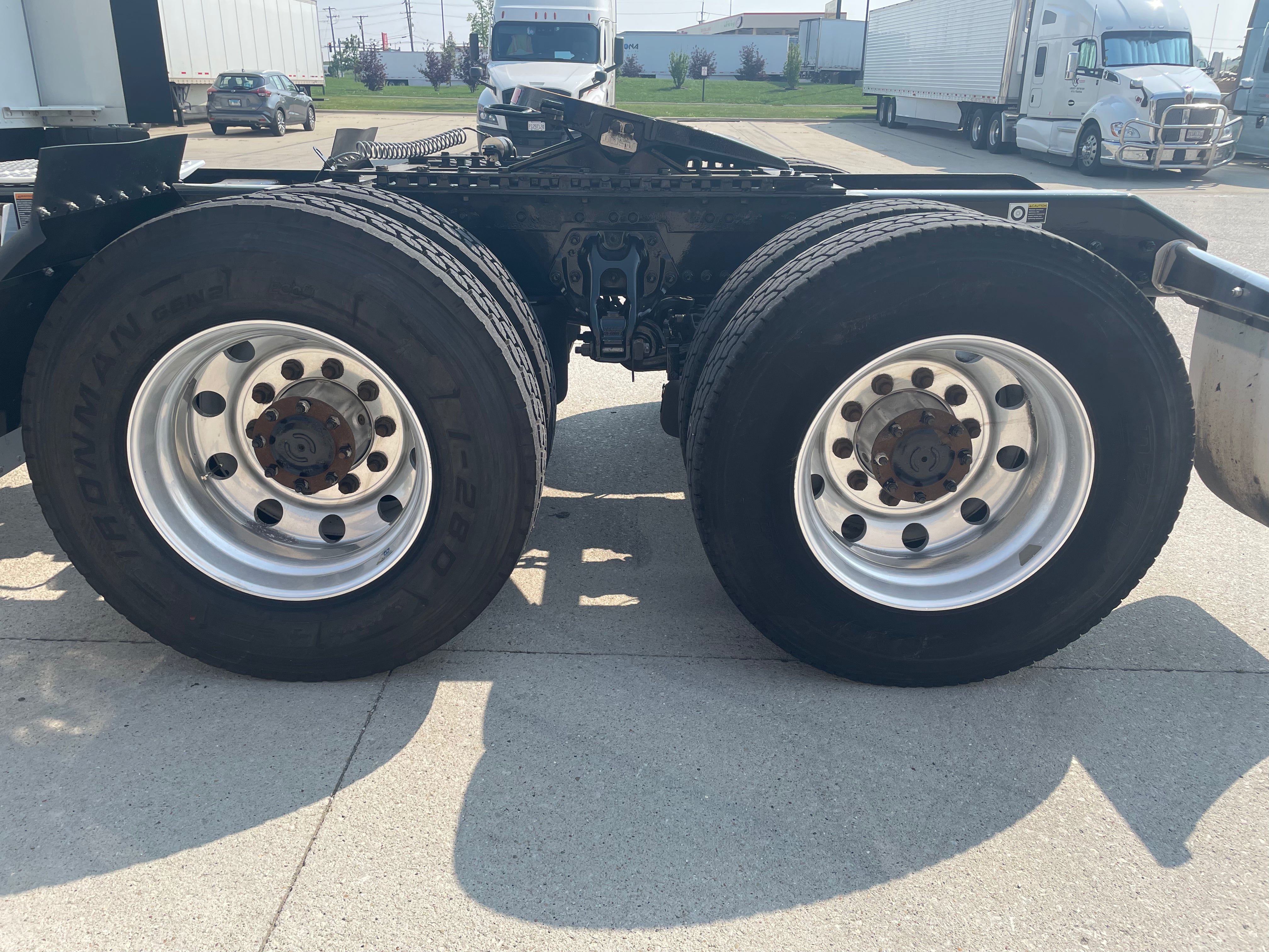 2022 Kenworth T680