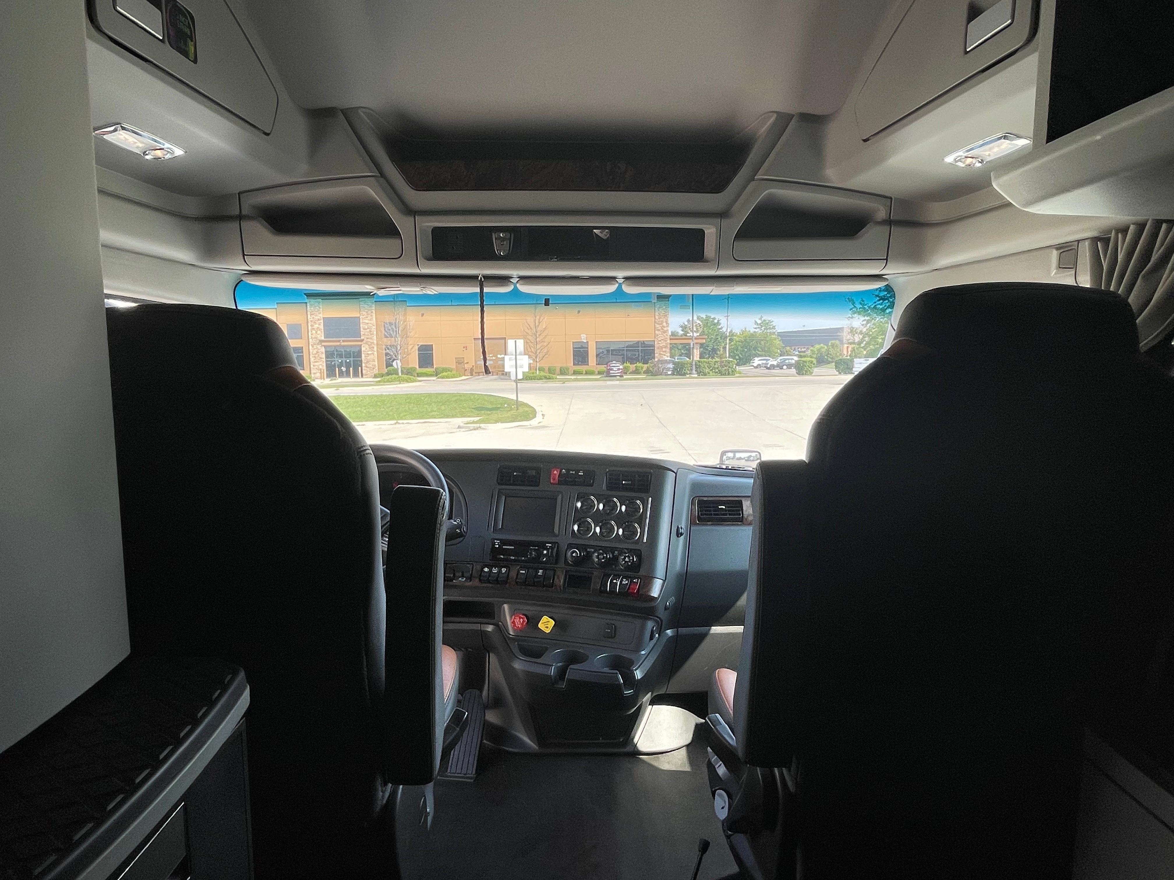 2022 Kenworth T680