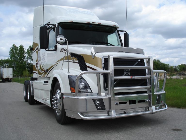 VOLVO VNL 2003-17 Grile Guard                          