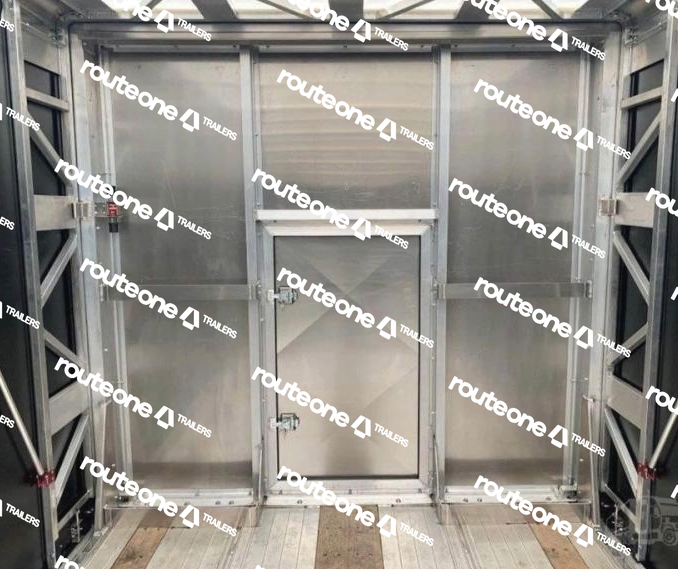 FASTRAK II – Aluminum Bulkhead 8′ 2″ Inside Height Full Height Route One Trailers